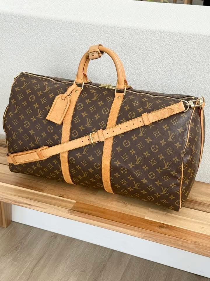 Keepall 55 Bandoulier with Original Strap, Luggage tag and Poignet 📅 Year: 2002