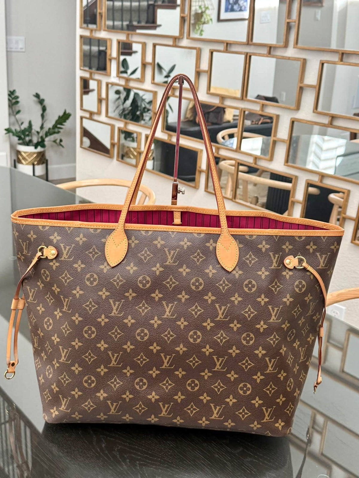 Neverfull GM Monogram in Peony with Dustbag,-🗓️ Year: 2018