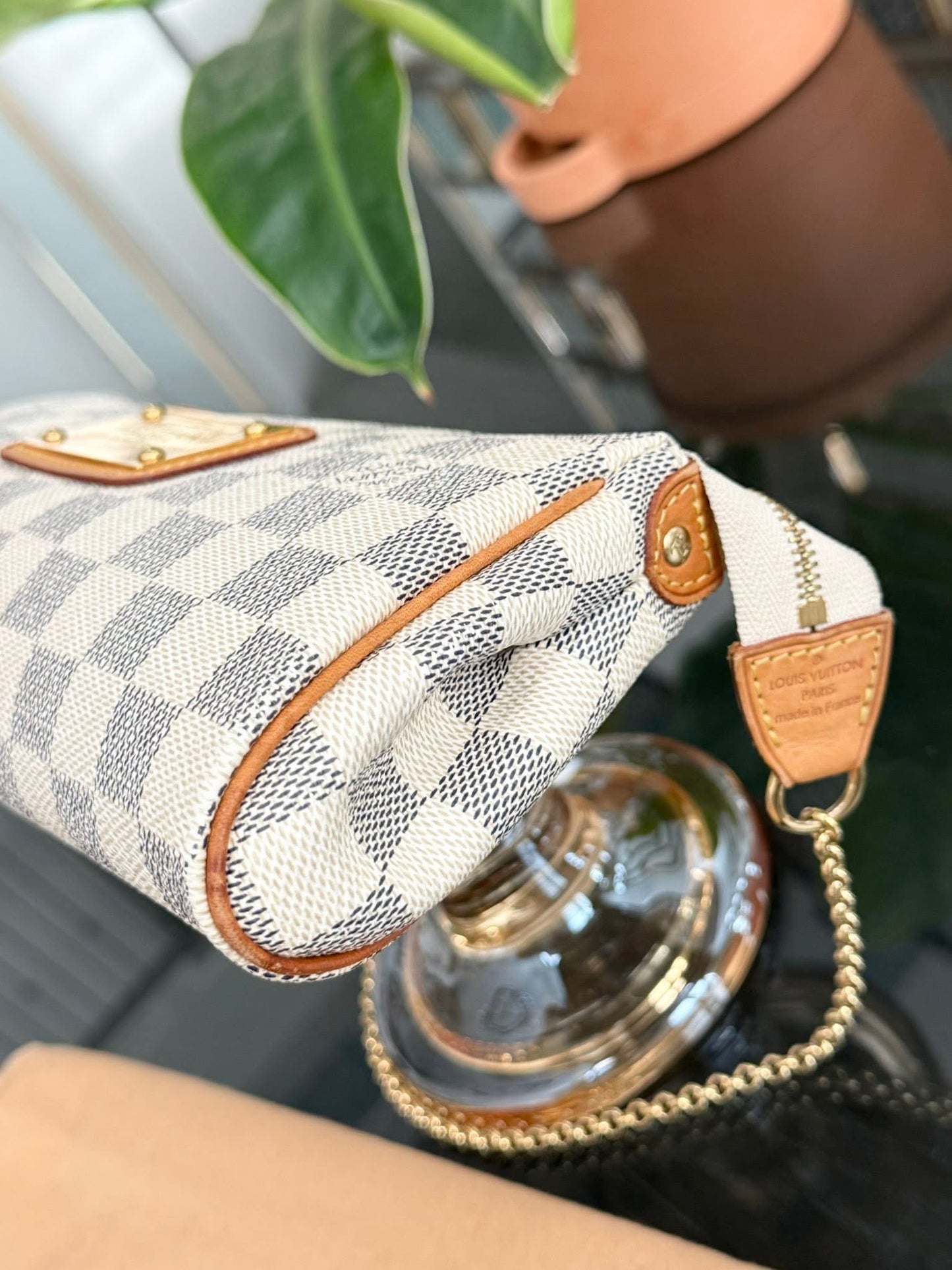 Eva Clutch in Azur with Original Strap, Box and Dustbag 🗓️ Year: 2011