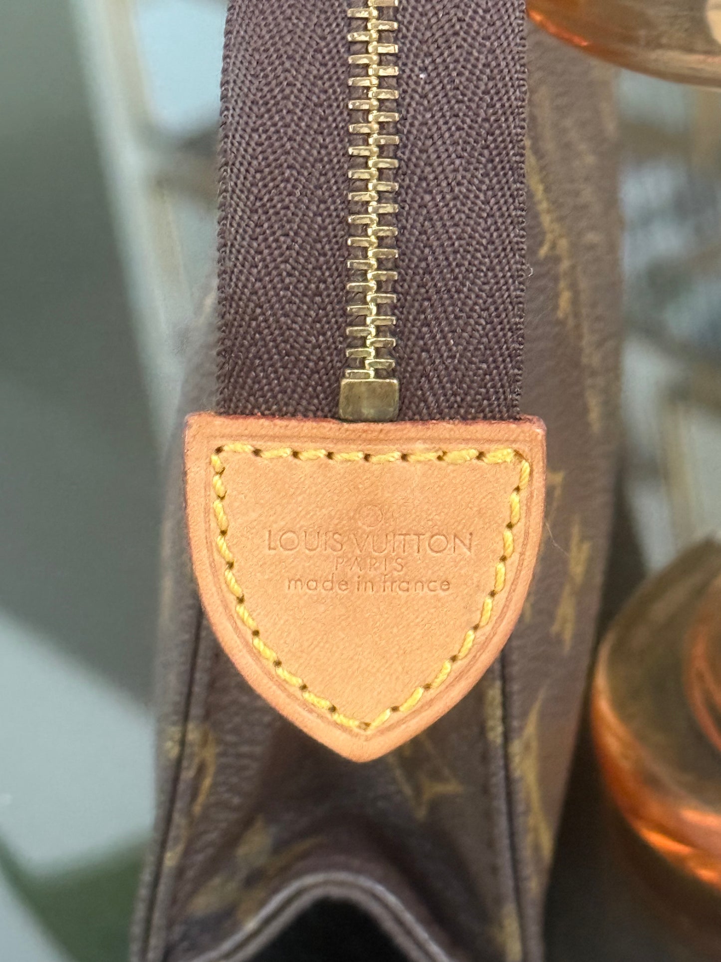 Toiletry 19 - 📅 Year 1989