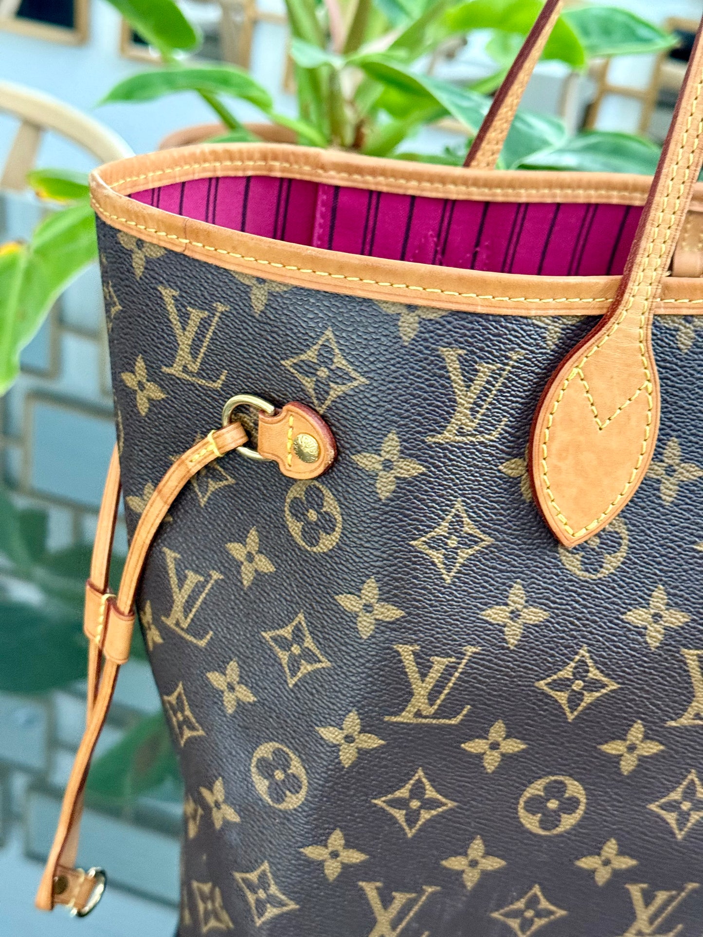Neverfull MM in Peony with Insert Organizer and Dustbag 🗓️ Year: 2016