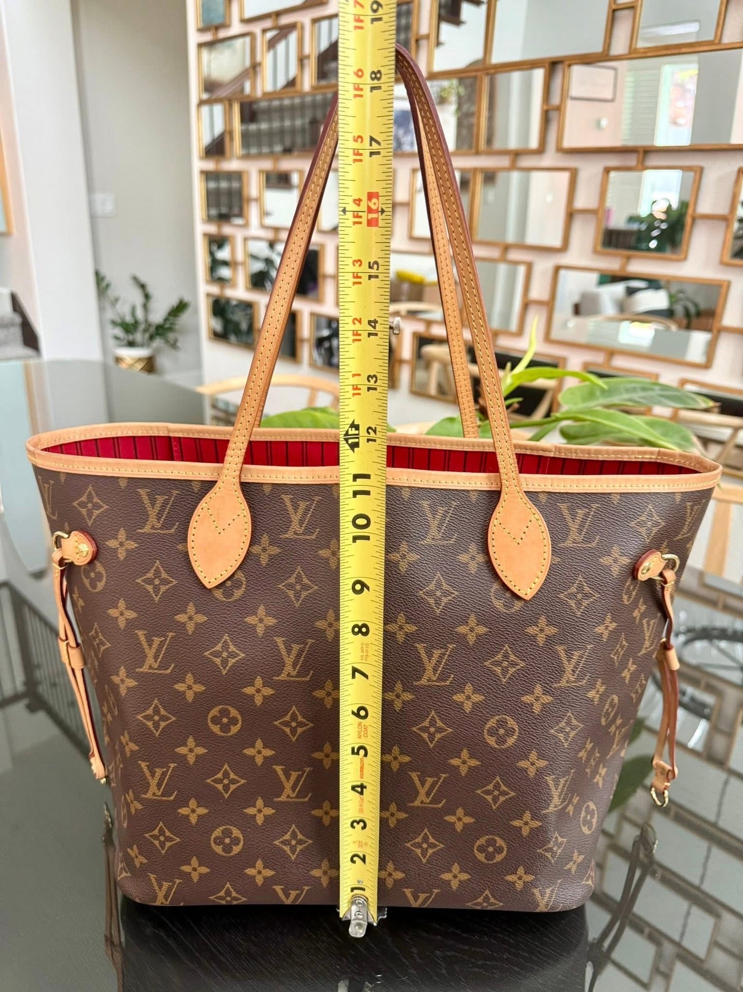 Neverfull MM Monogram in Cerise with Dustbag -🗓️ Microchip