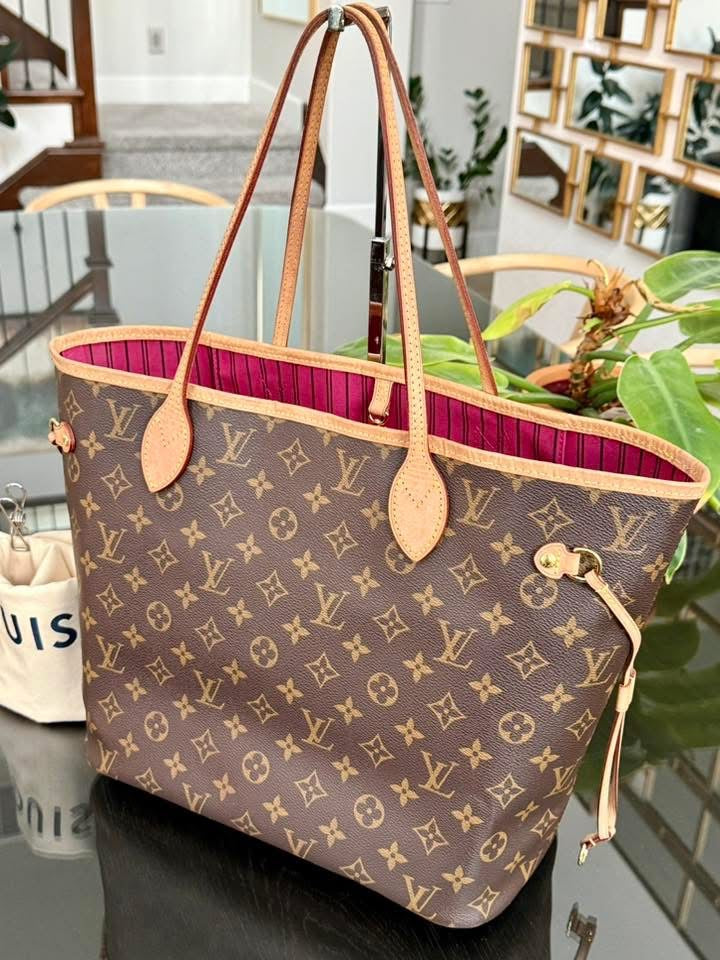 Neverfull MM in Peony interior with Dustbag 🌺 📅 Year: 2020