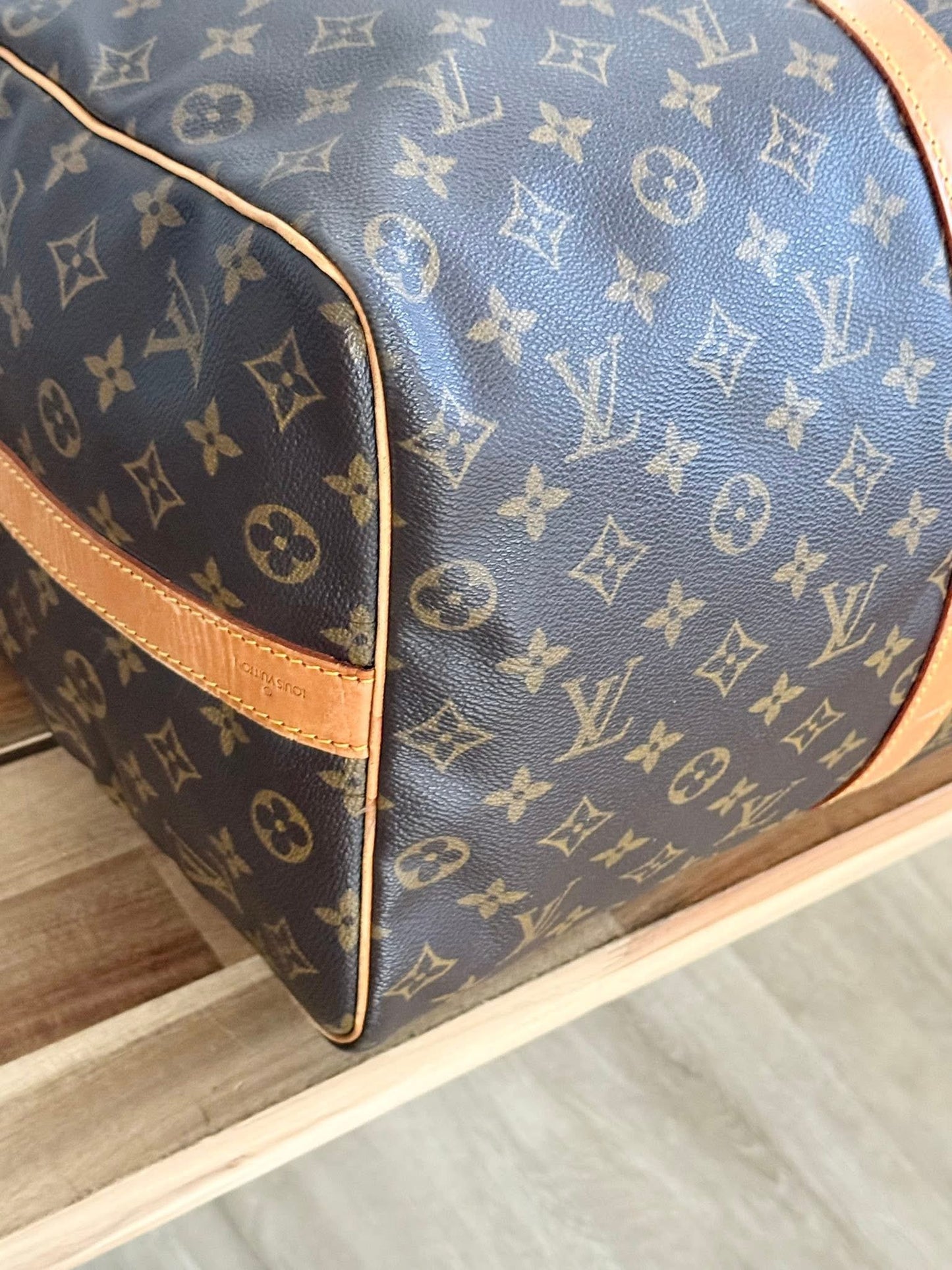 Keepall 50 Bandoulier with Original Strap, Luggage tag and Poignet  📅 Year: 1990