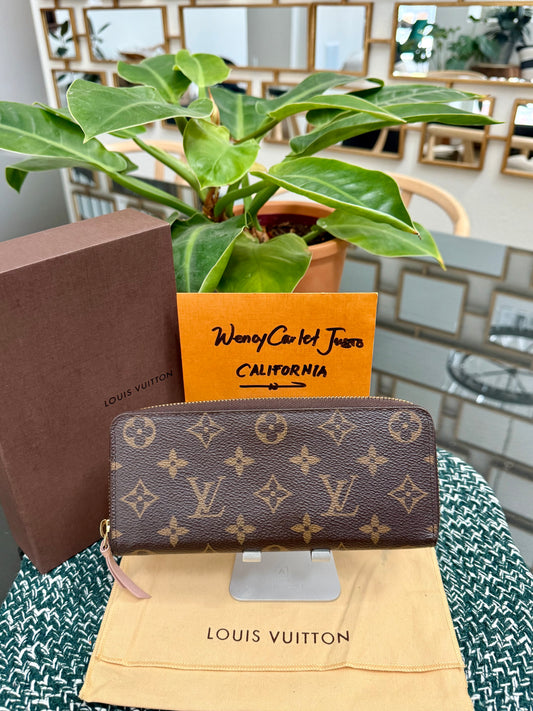 Clemence Wallet in Rose Ballerine with Dustbag and box 🗓️ Year: 2017