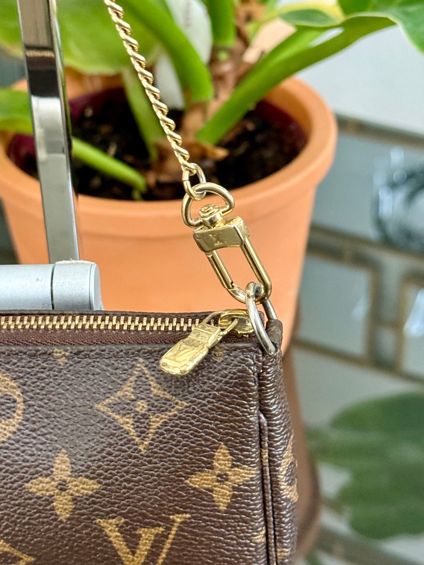 Mini Pochette Accessories with Dustbag and Paper bag -🗓️ Year: 2000