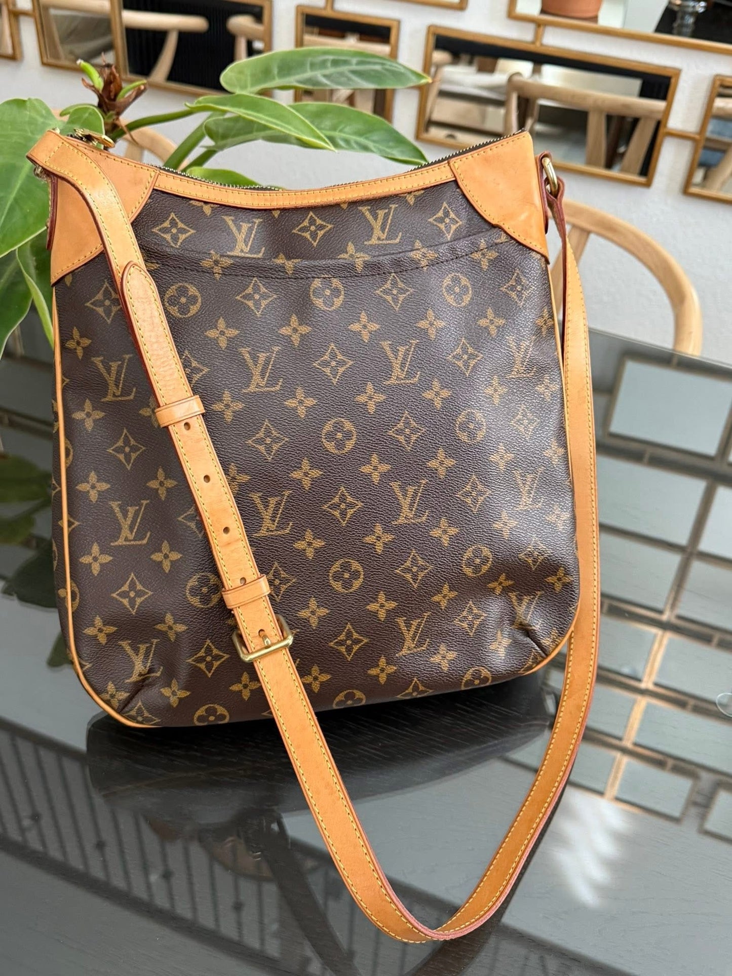 Odeon MM Crossbody with Dustbag - 🗓️ Year: 2008
