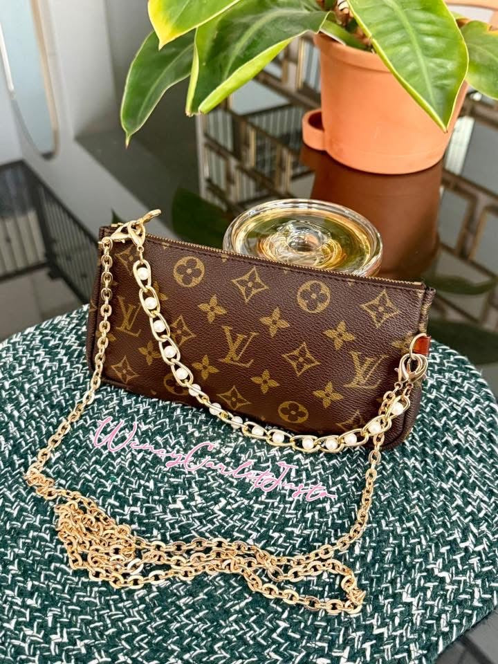 Sac Shopping Pouch with Non branded Chain -🗓️