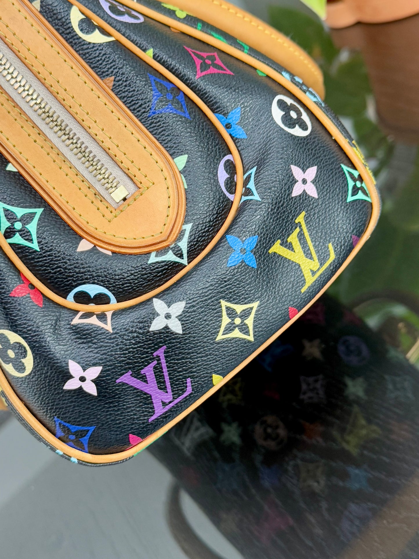 Multicolor Priscilla with Dustbag 📅 Year: 2007