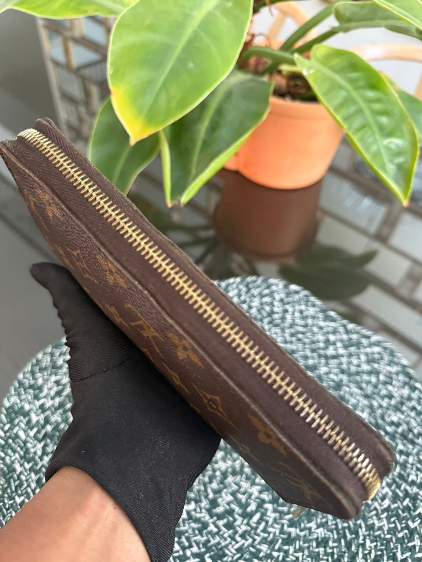 Monogram Zippy Long Wallet 🗓️ Year: 2009