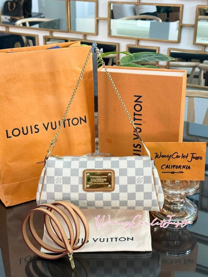 Eva Clutch in DE with Original Strap, Dustbag, Box and Paper bag 🗓️ Year: 2011
