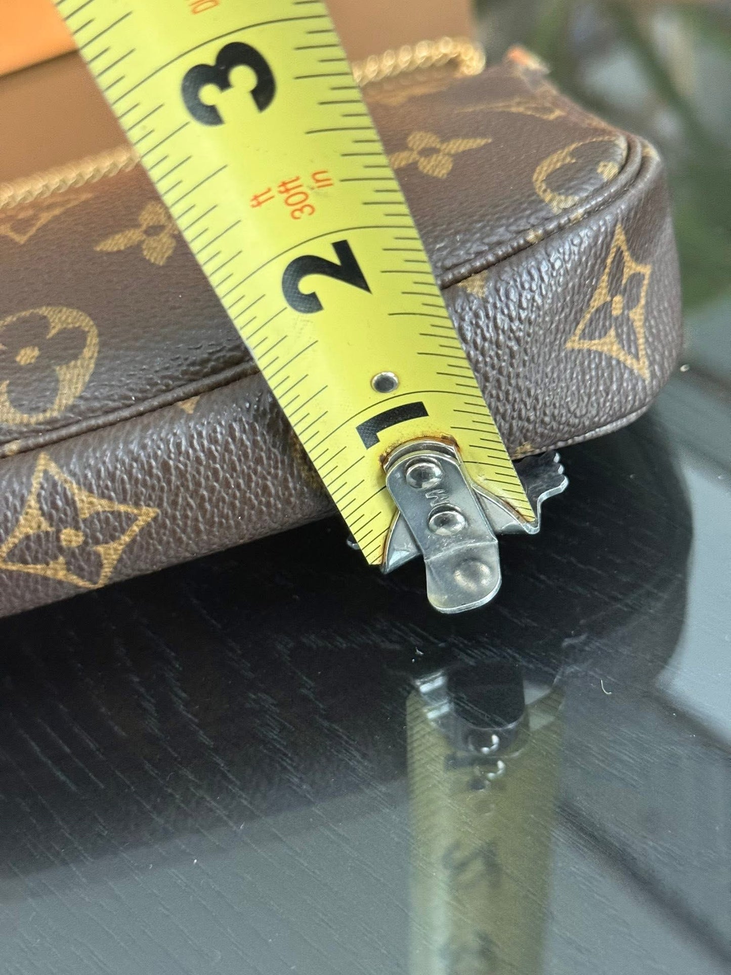 Monogram Bucket Pochette - 📅 Year: 2003