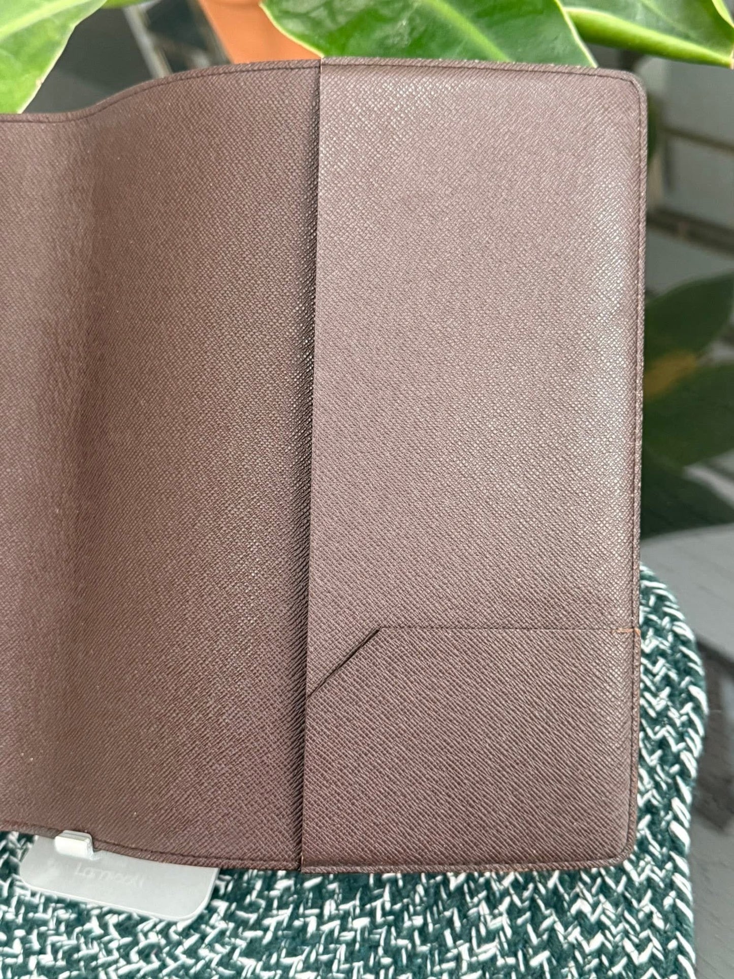 Damier Ebene Desk Agenda Cover 
🗓️ Year: 2005