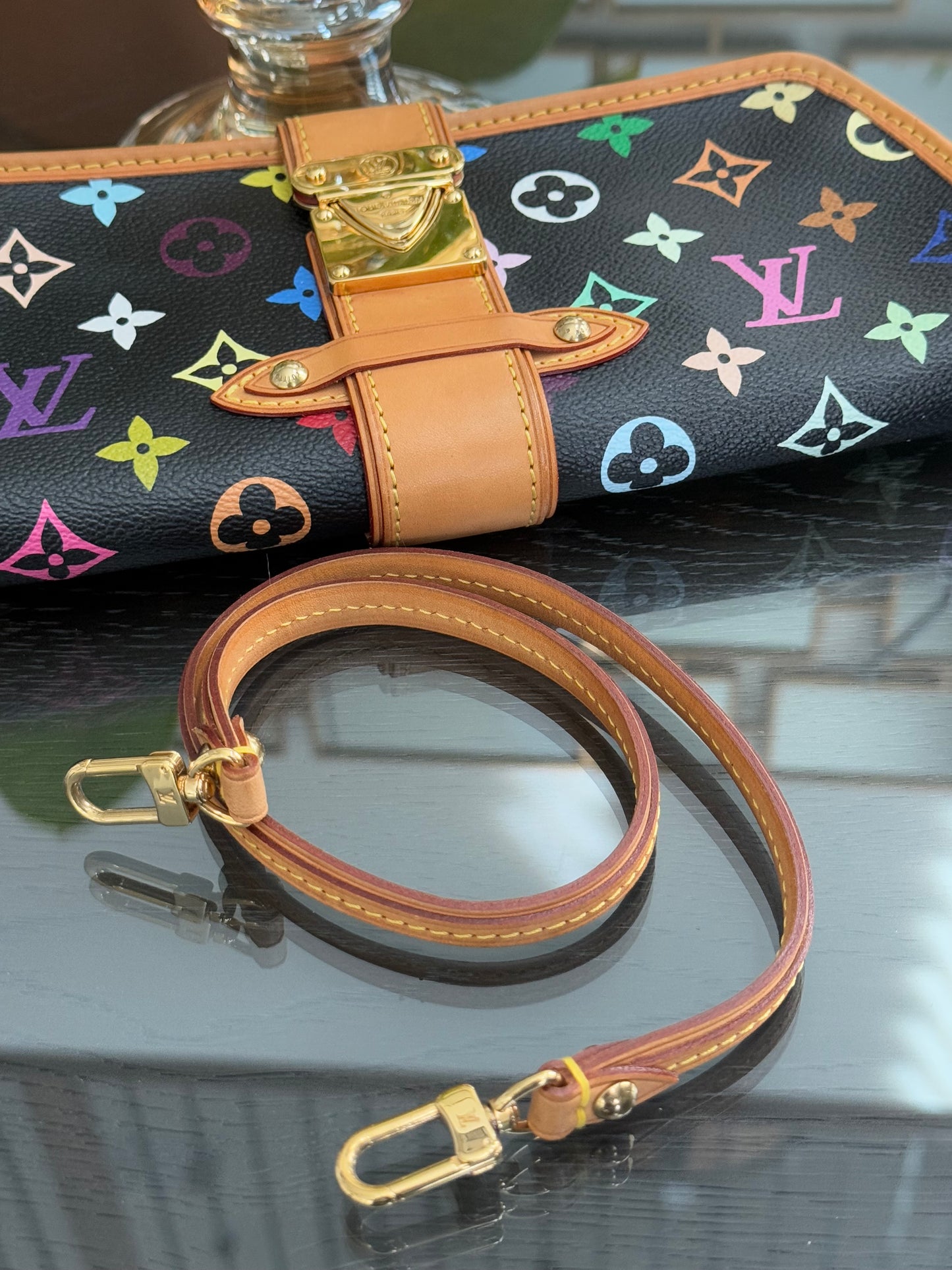 Multicolor Shirley Clutch/ Shoulder Bag with Box📅 Year: 2005