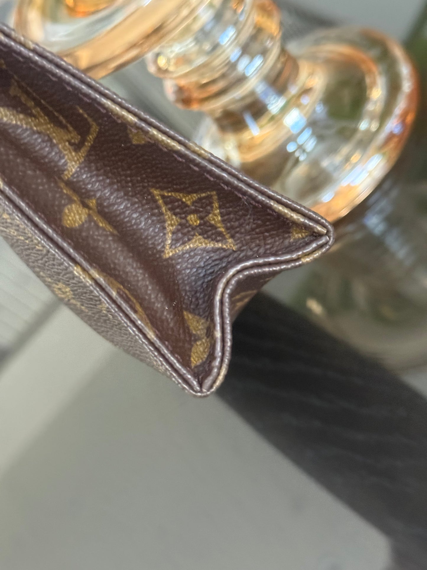 Toiletry 19 - 📅 Year 1989