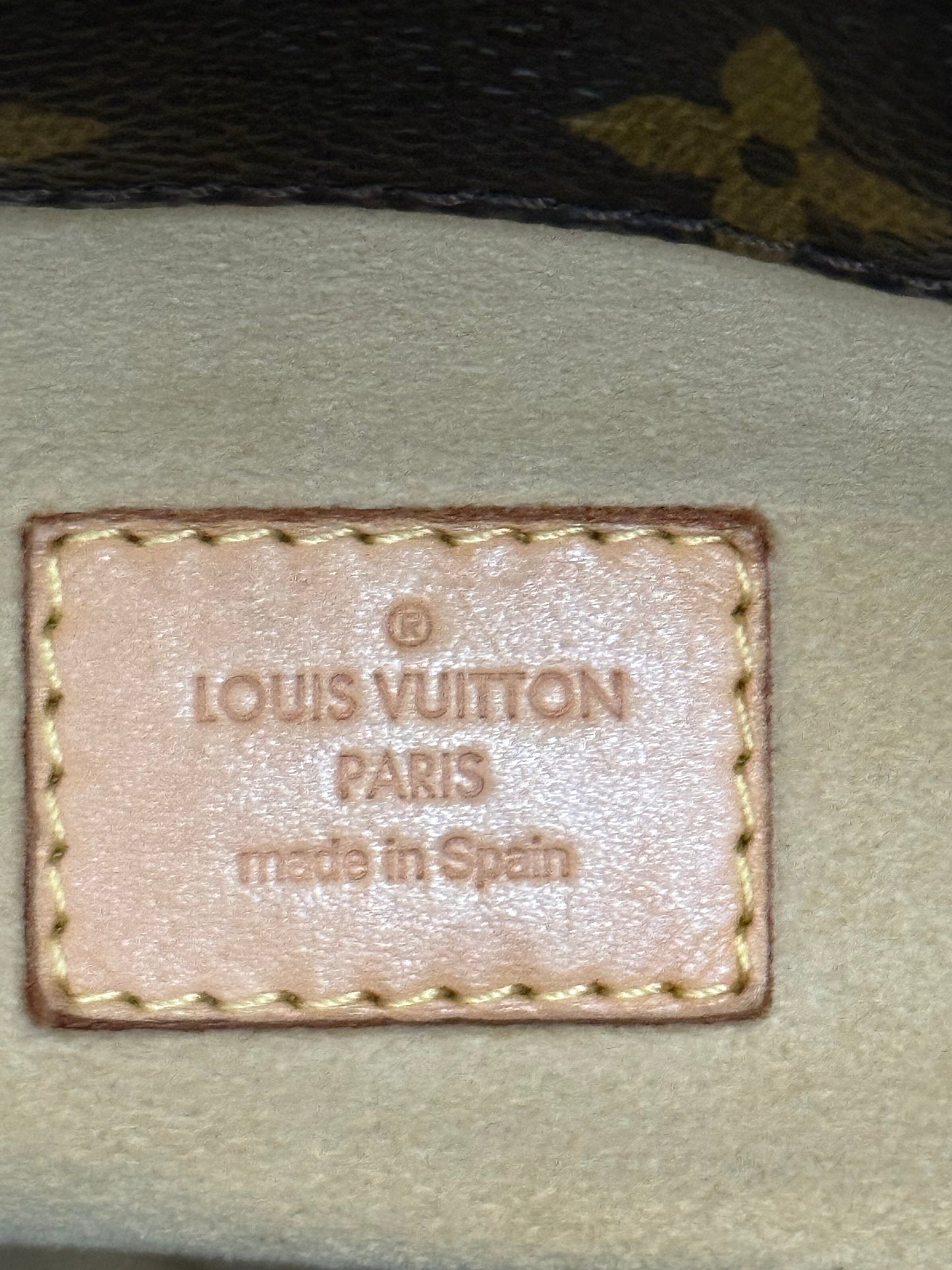 Artsy MM with Dustbag and Insert Organizer - 📅 Year: 2011