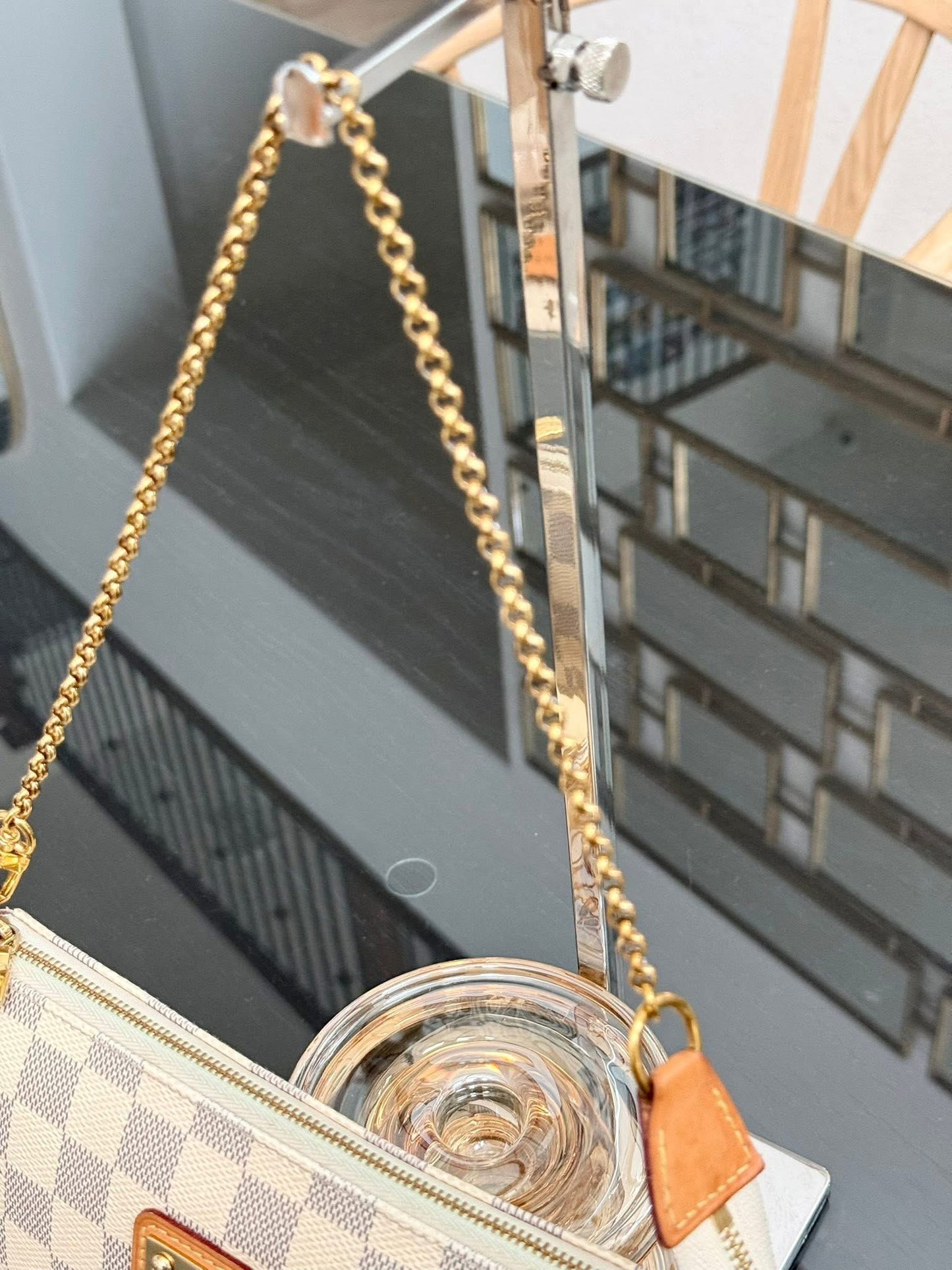 Eva Clutch in Azur with Original Strap, Dustbag , box and Paper bag 🗓️ Year: 2016