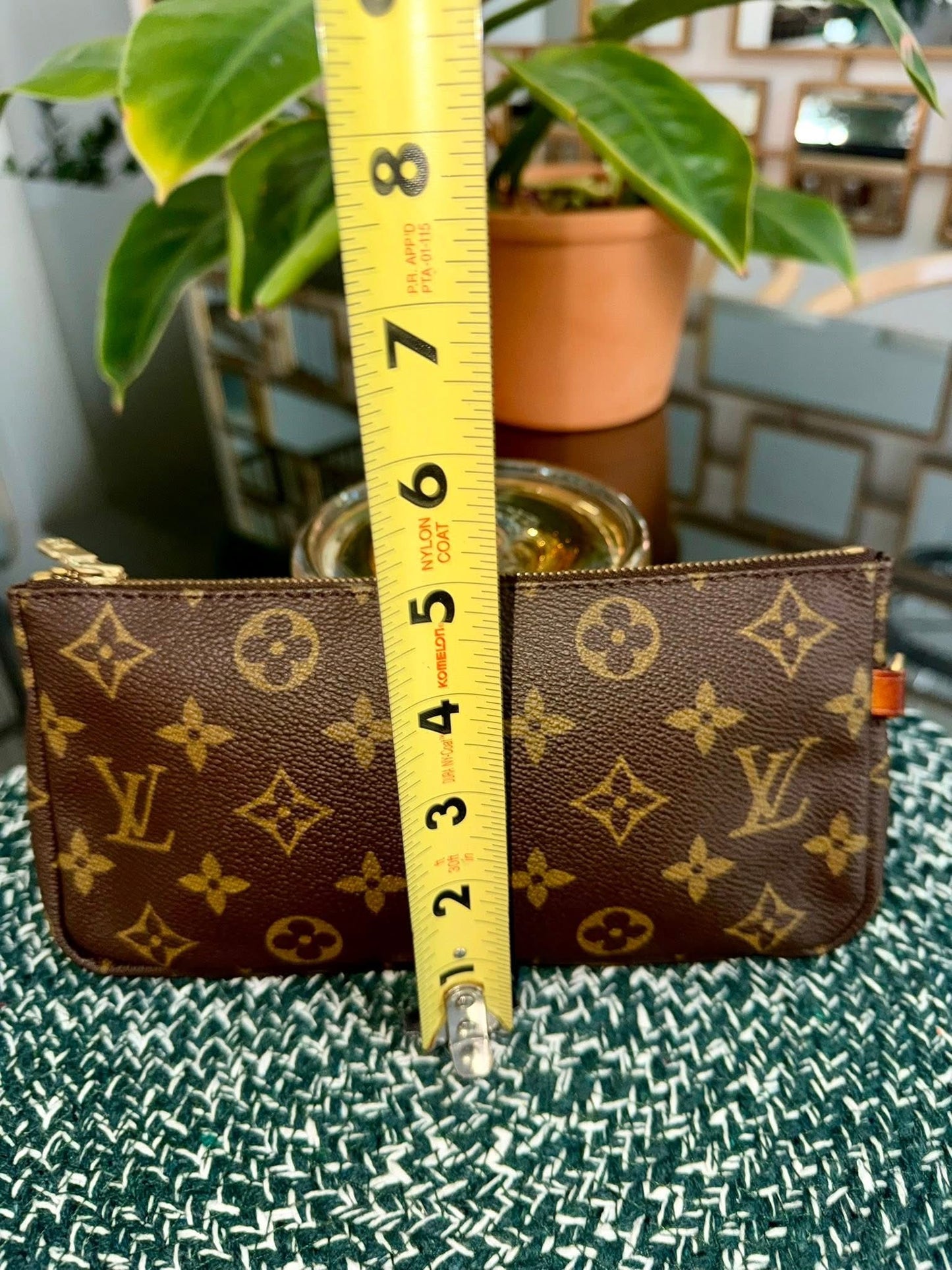 Sac Shopping Pouch with Non branded Chain -🗓️