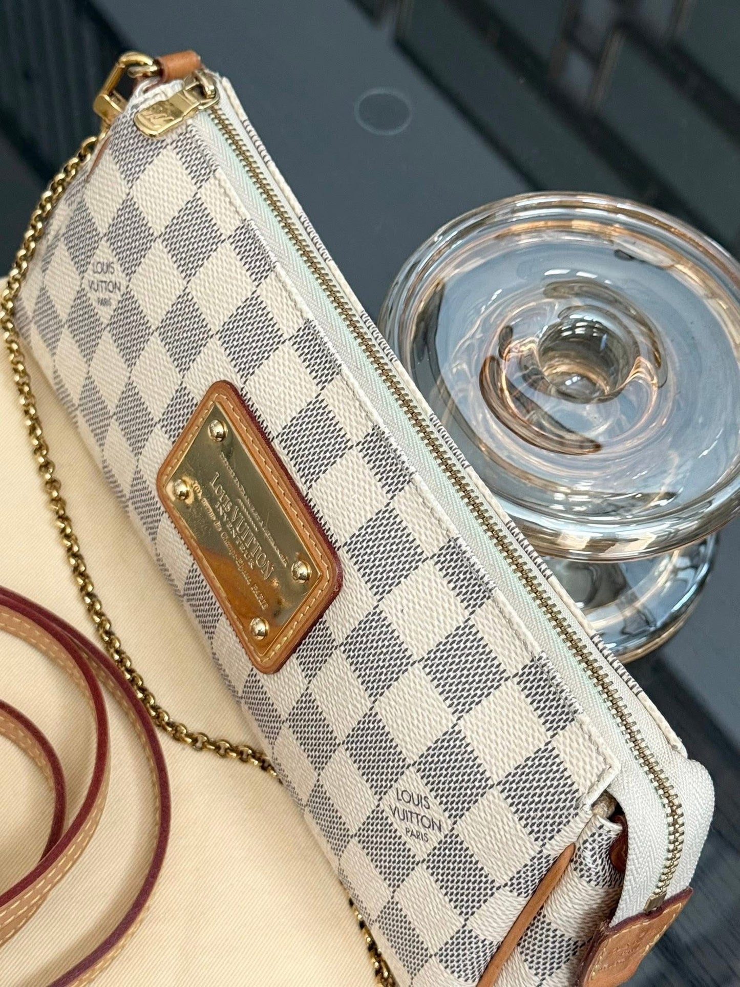 Eva Clutch in Azur with Original Strap, Dustbag , box and Paper bag 🗓️ Year: 2016