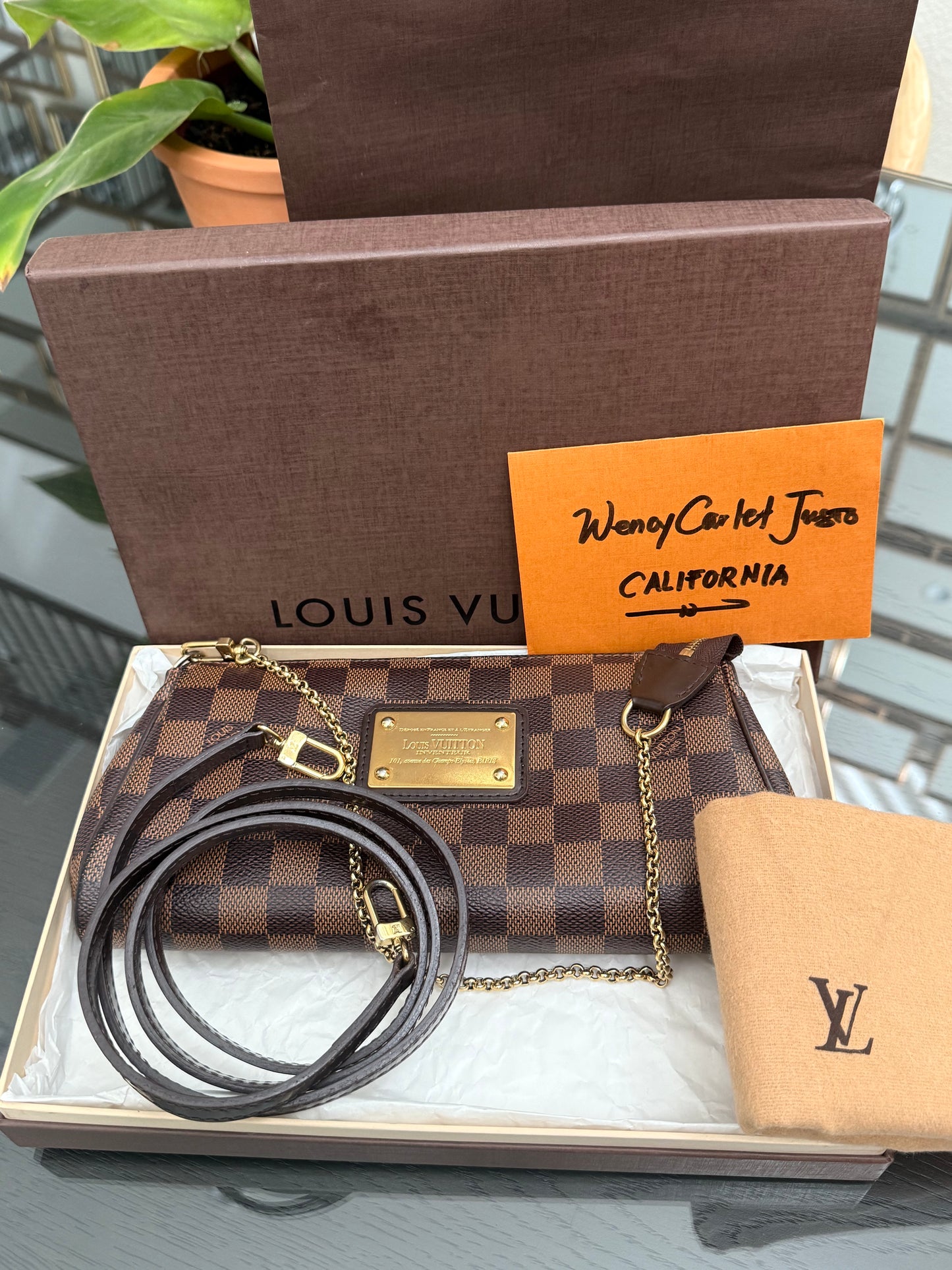 Eva Clutch in DE with Dustbag,Box and Paper bag
🗓️ Year: 2015