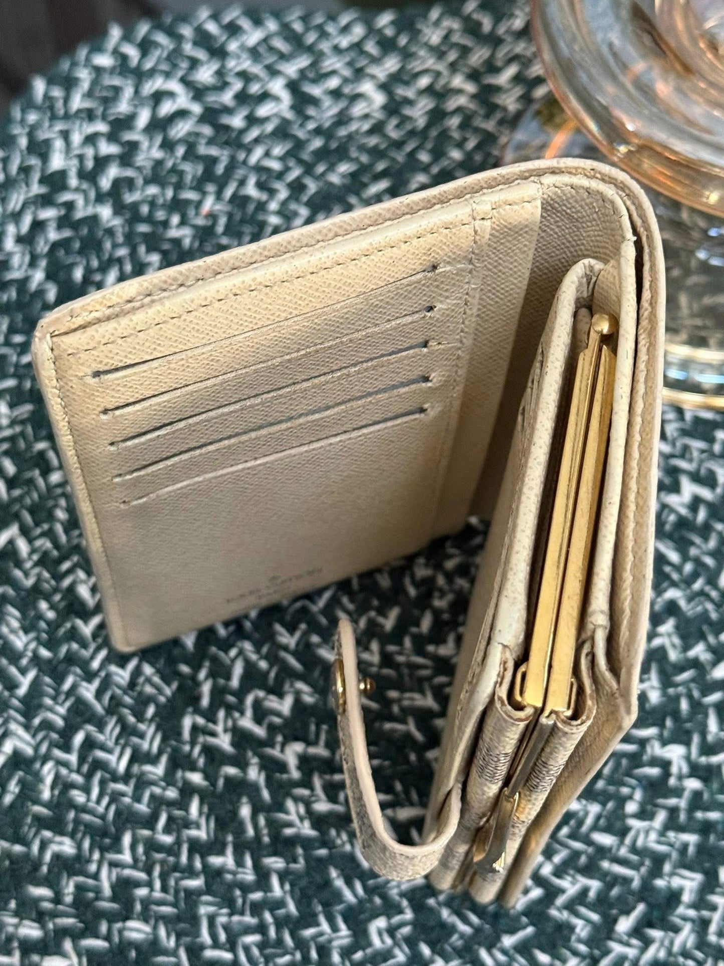 Kisslock Wallet in Azur 🗓️ Year: 2007