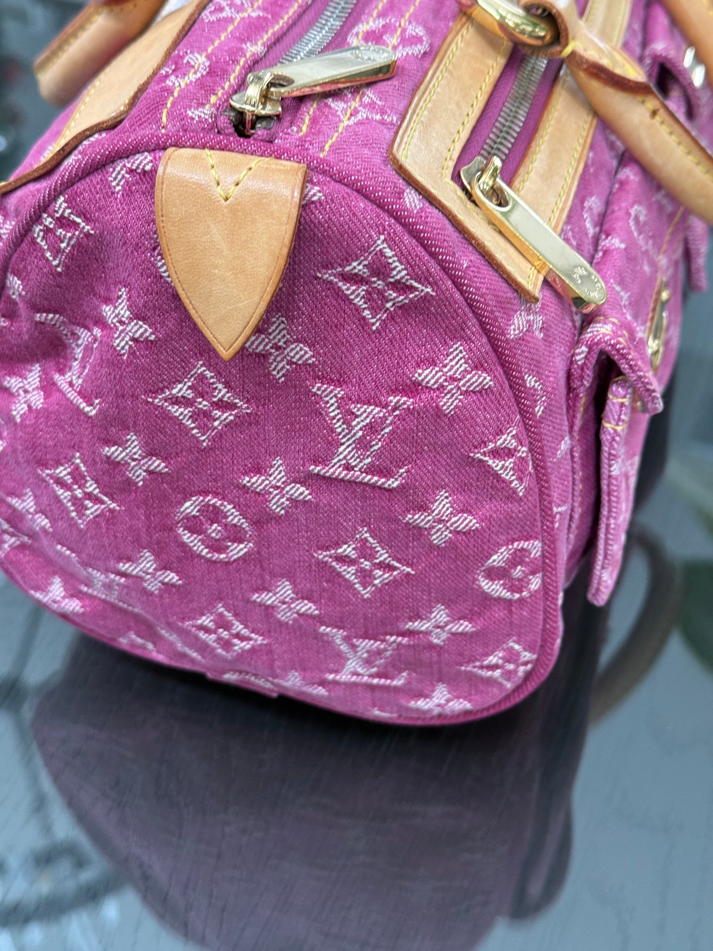 Neo Speedy Denim with Dustbag 🌺📅 Year: 2006