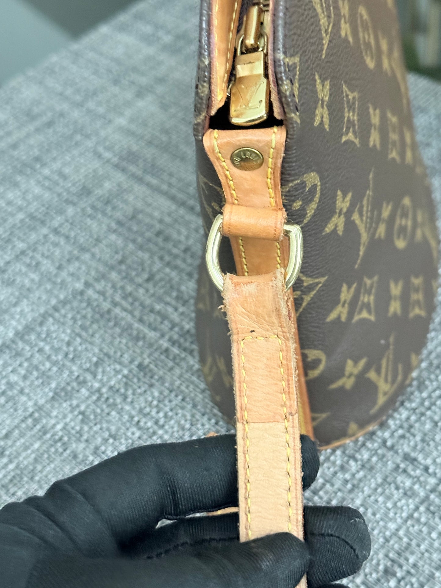 Drouot Crossbody-🗓️ Year 1999