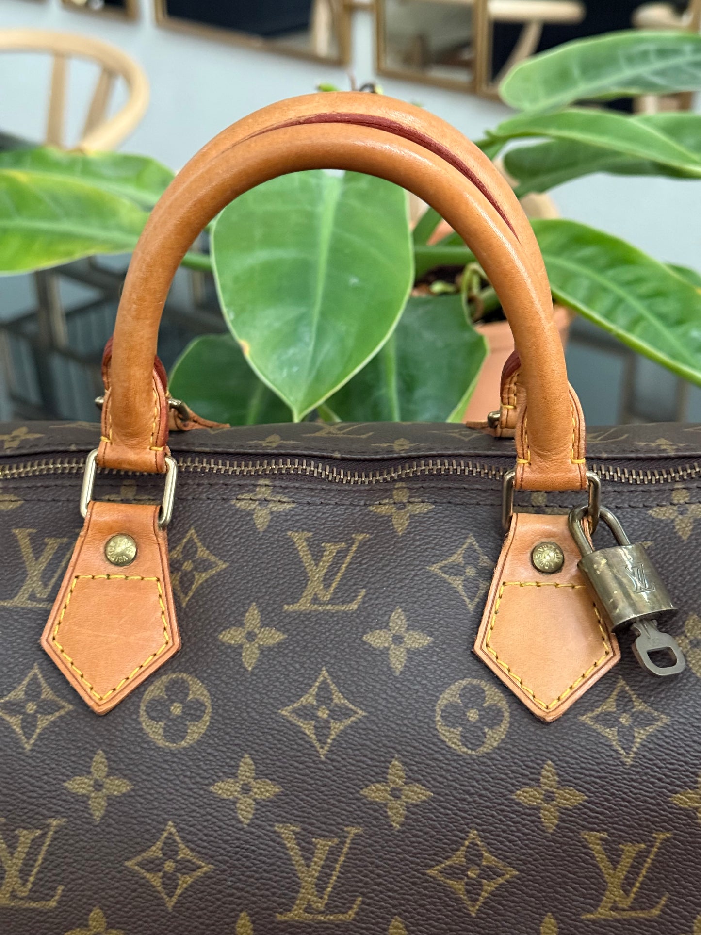 Speedy 40 with Lock 🔐 Key -🗓️ Year: 1991