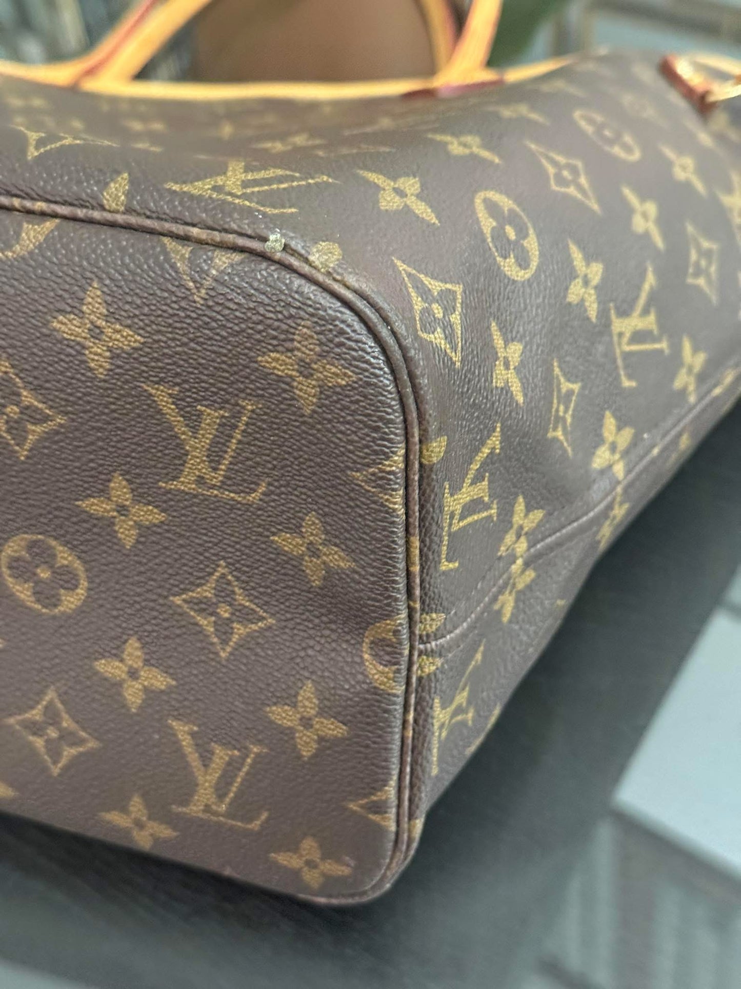Neverfull MM Monogram with Dustbag and Non branded Twilly🌺 📅 Year: 2011