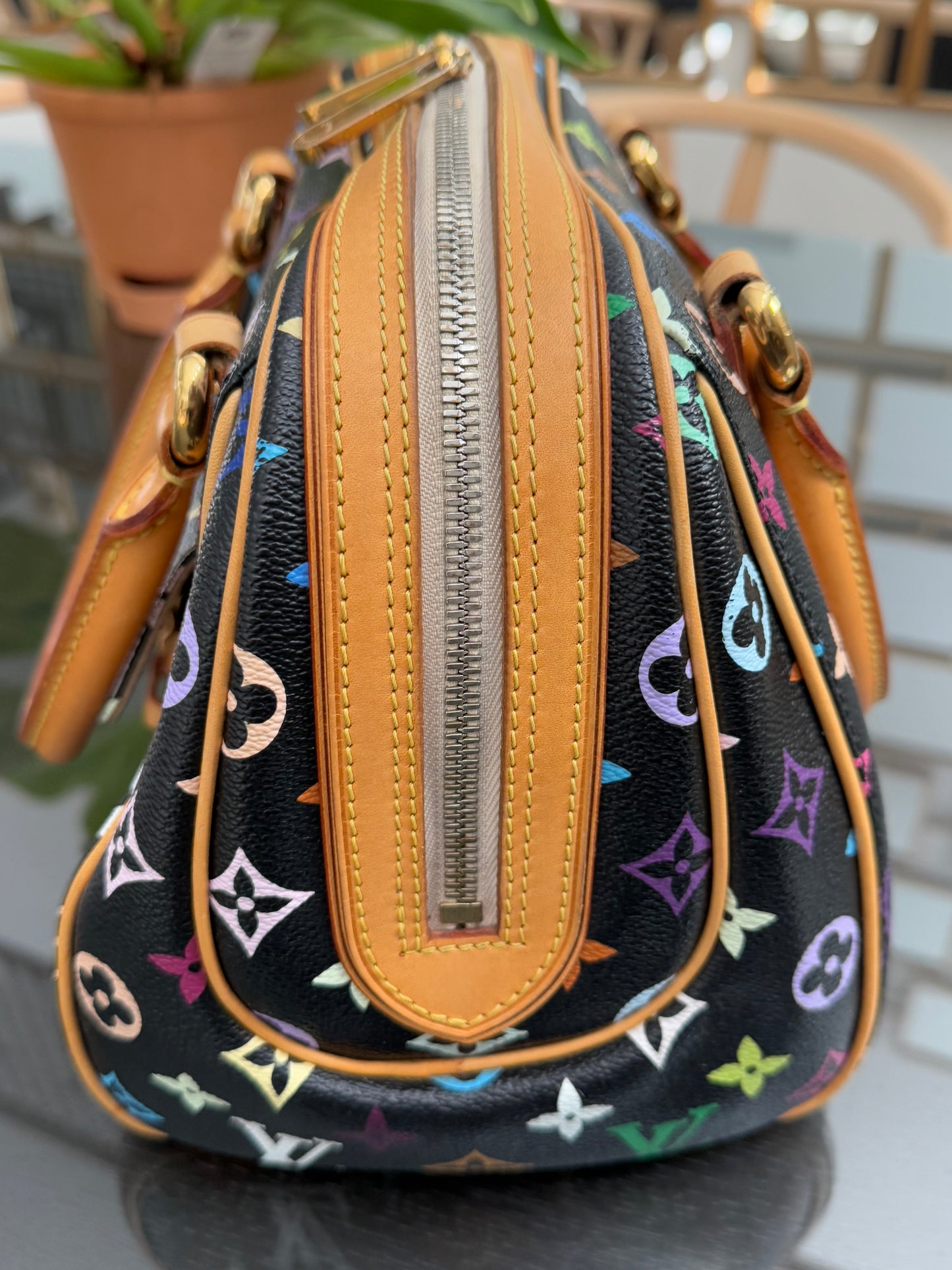Multicolor Priscilla with Dustbag 📅 Year: 2008