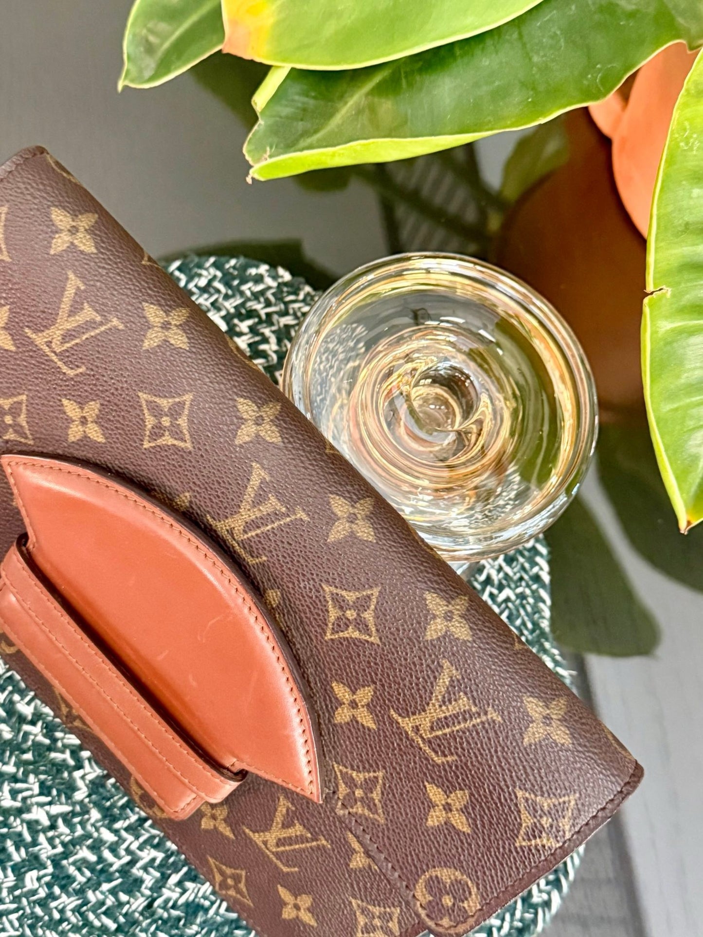Chaillot Clutch 🗓️ Year: 1986