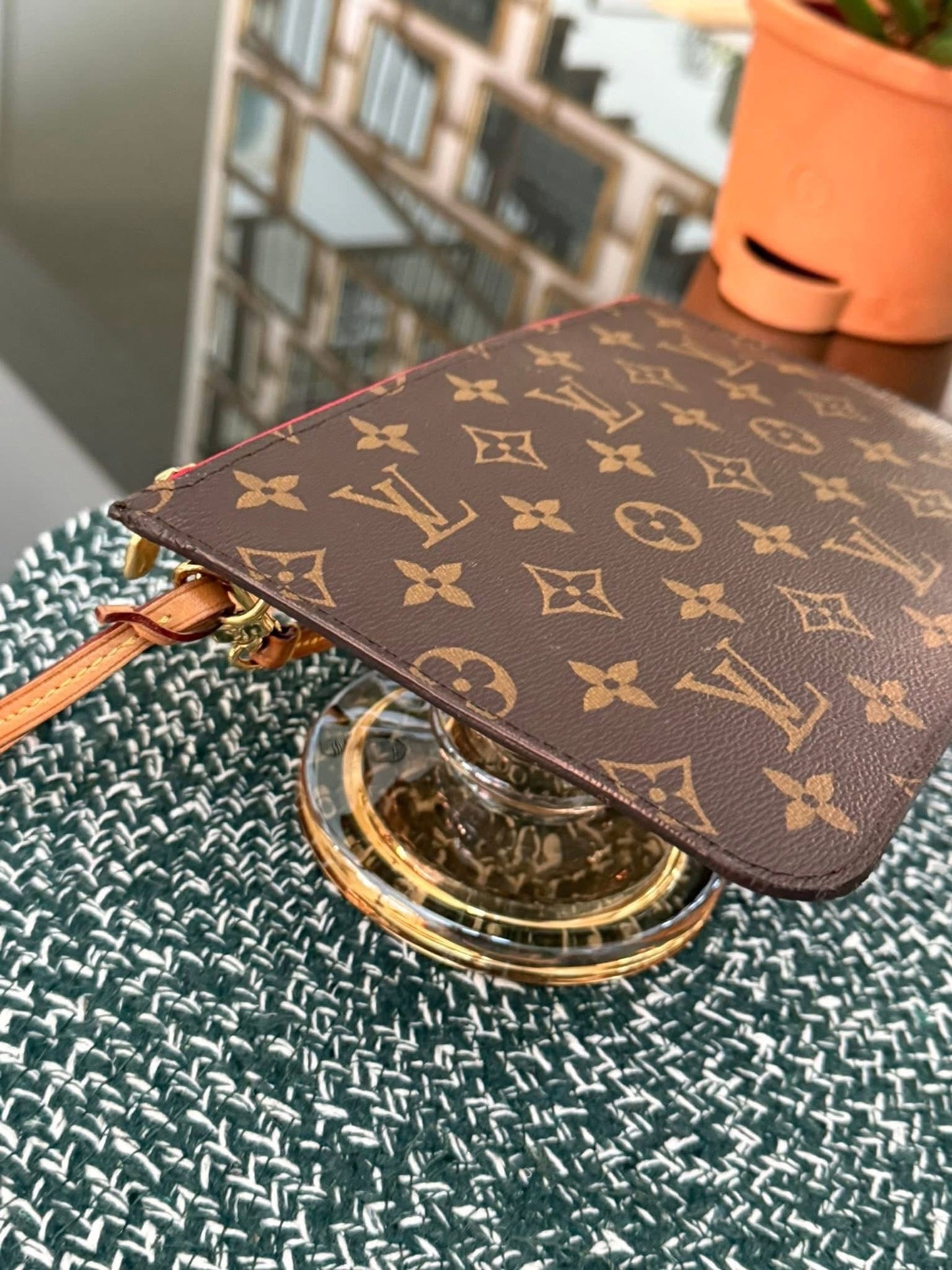 Neverfull MM/GM Pouch in Cerise 🗓️Year 2014
