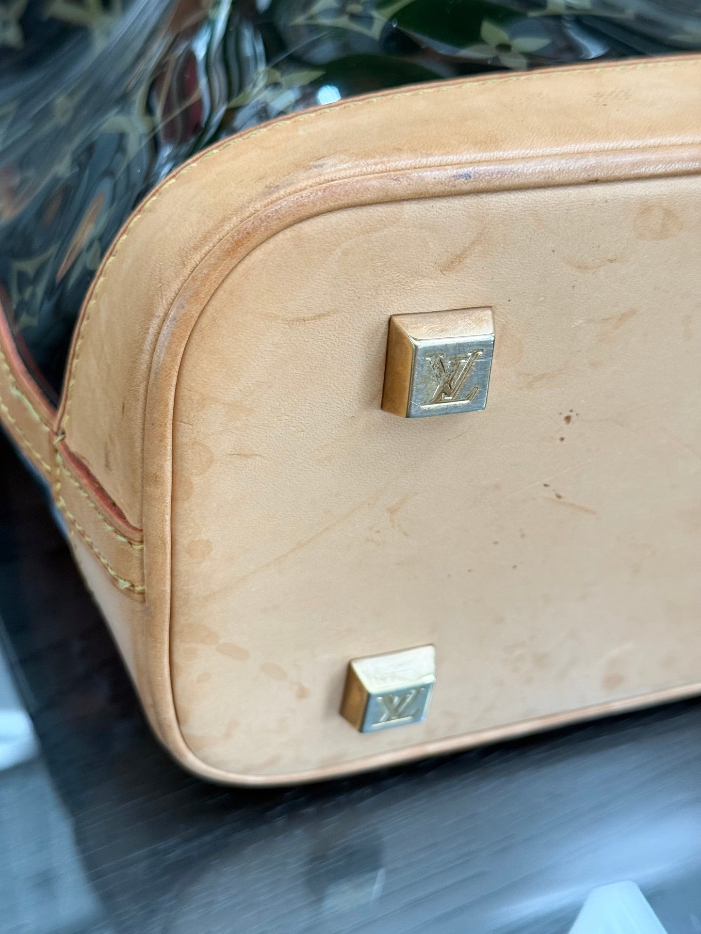 Sac Ambre Vinyl MM Bucket with Pouch 📅 Year: 2003