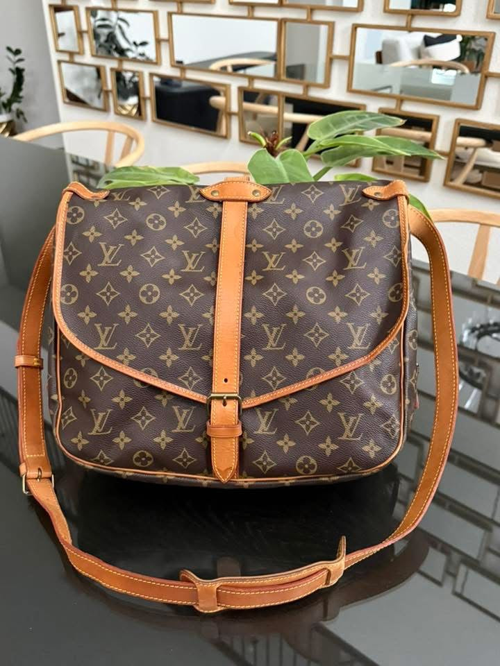 Saumur 35 Crossbody -🗓️ Year: 1989
