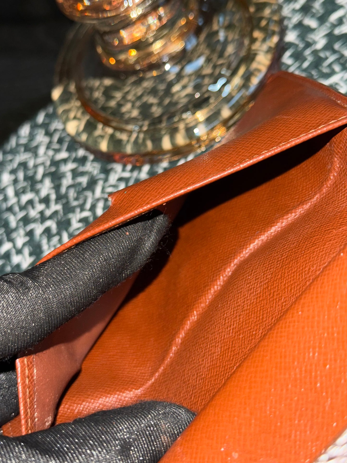 Etui Wallet Passport Holder in Monogram with 6 Cardholders 🗓️ Year: 1999