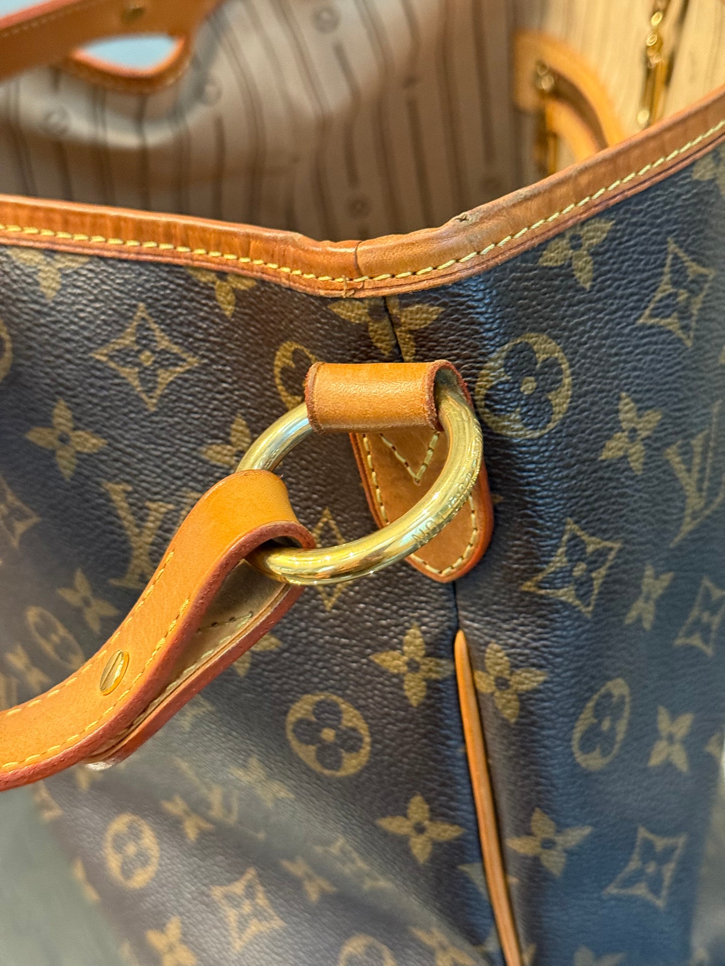 Delightful PM with Dustbag 📅 Year: 2012