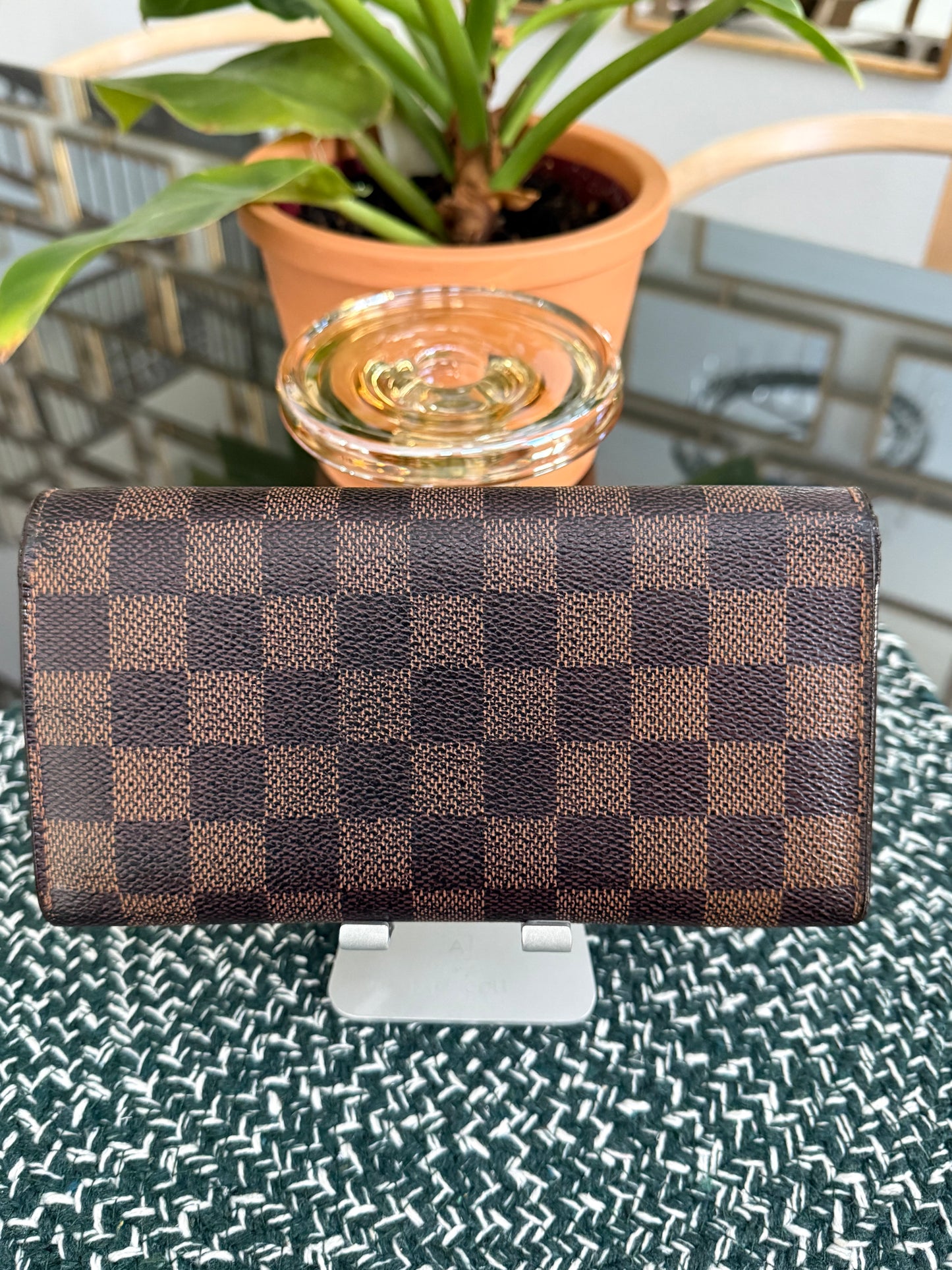 Sarah Wallet in DE with 10 Cardholders 🗓️ Year: 2009