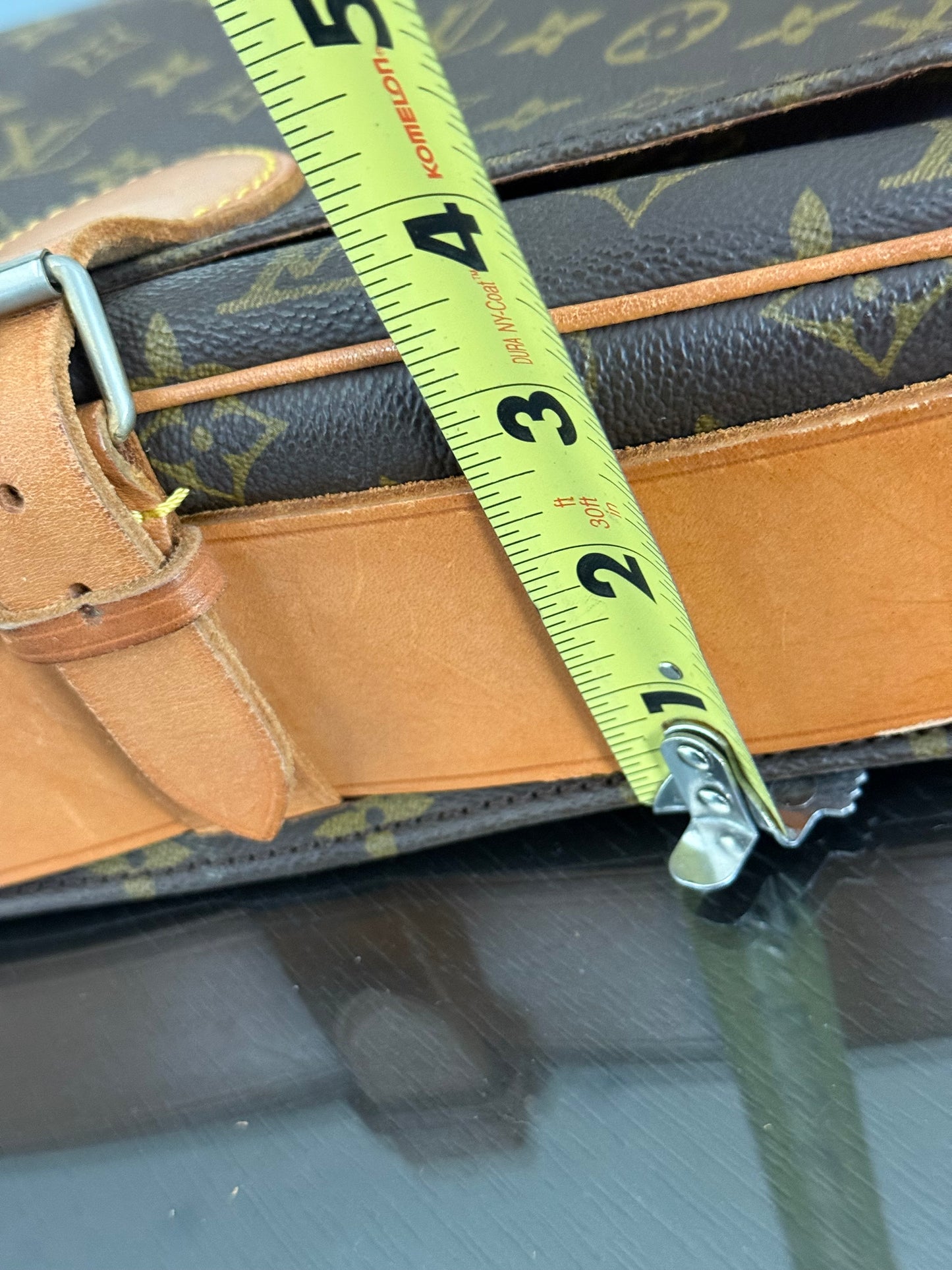 Cartouchiere GM Crossbody -🗓️ Year: 1982