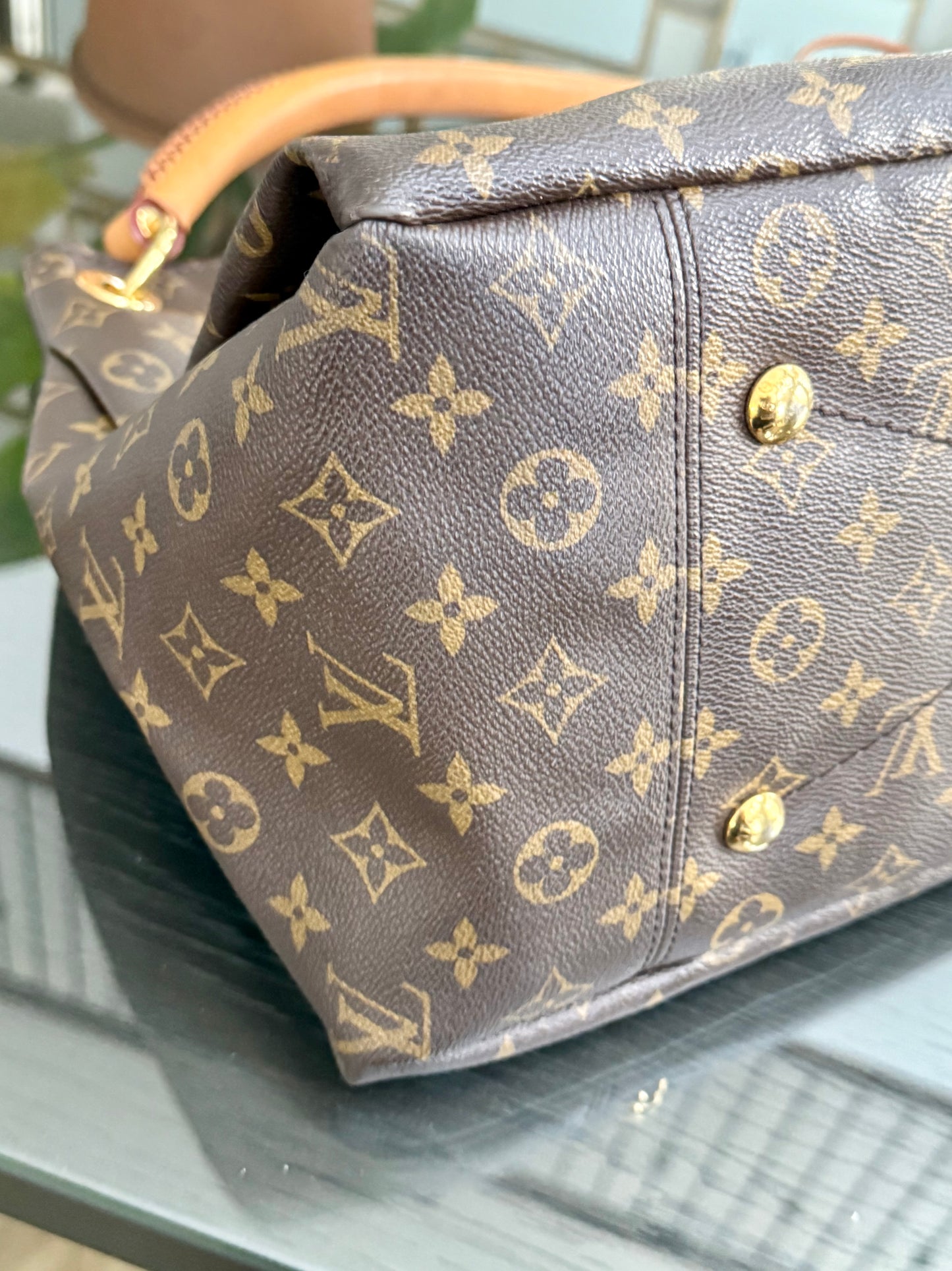 Artsy MM with Dustbag and Insert Organizer - 📅 Year: 2009