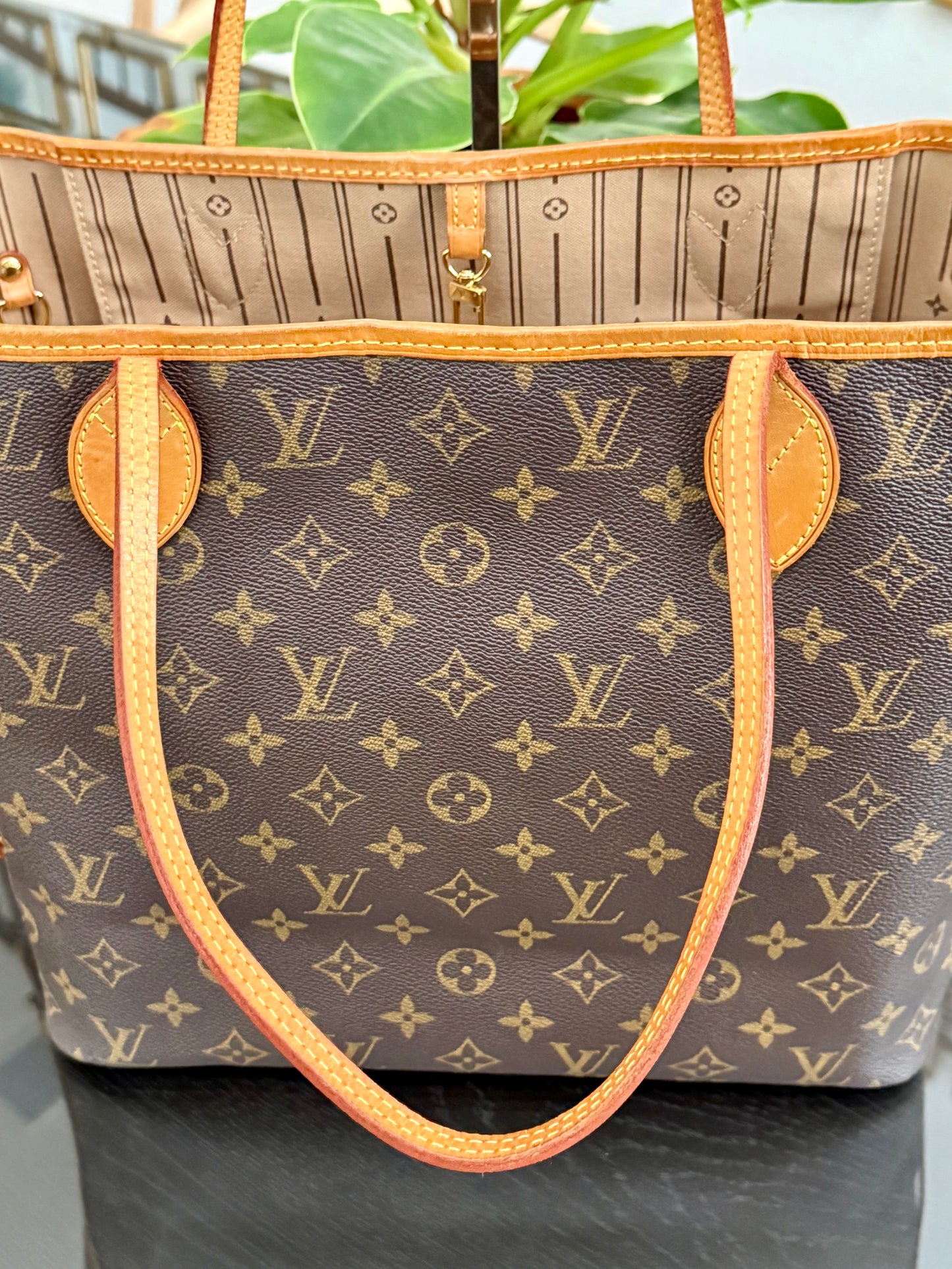 Neverfull MM with Dustbag 🗓️ Year: 2008