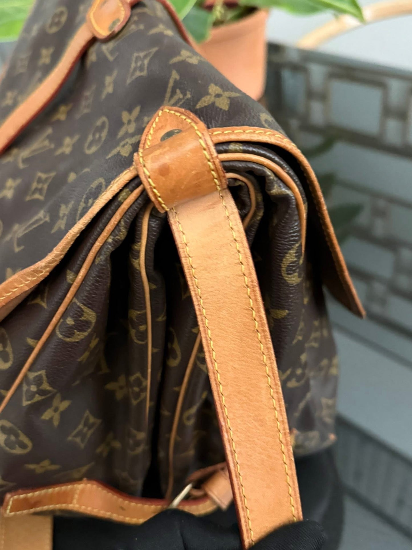 Saumur 35 Crossbody -🗓️ Year: 1989
