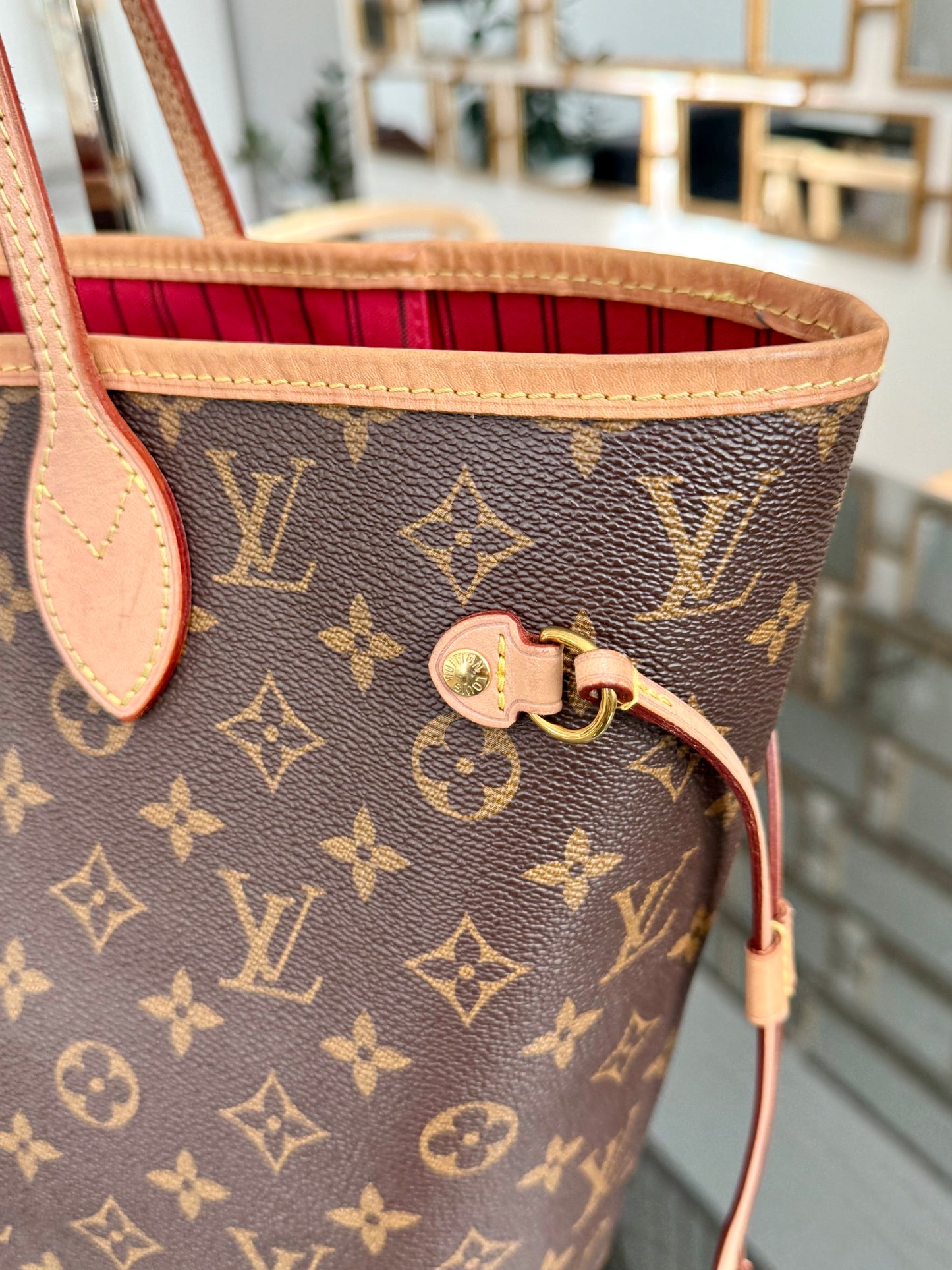 Neverfull MM Monogram in Cerise interior with Dustbag and Insert Organizer 📅 Year: 2020