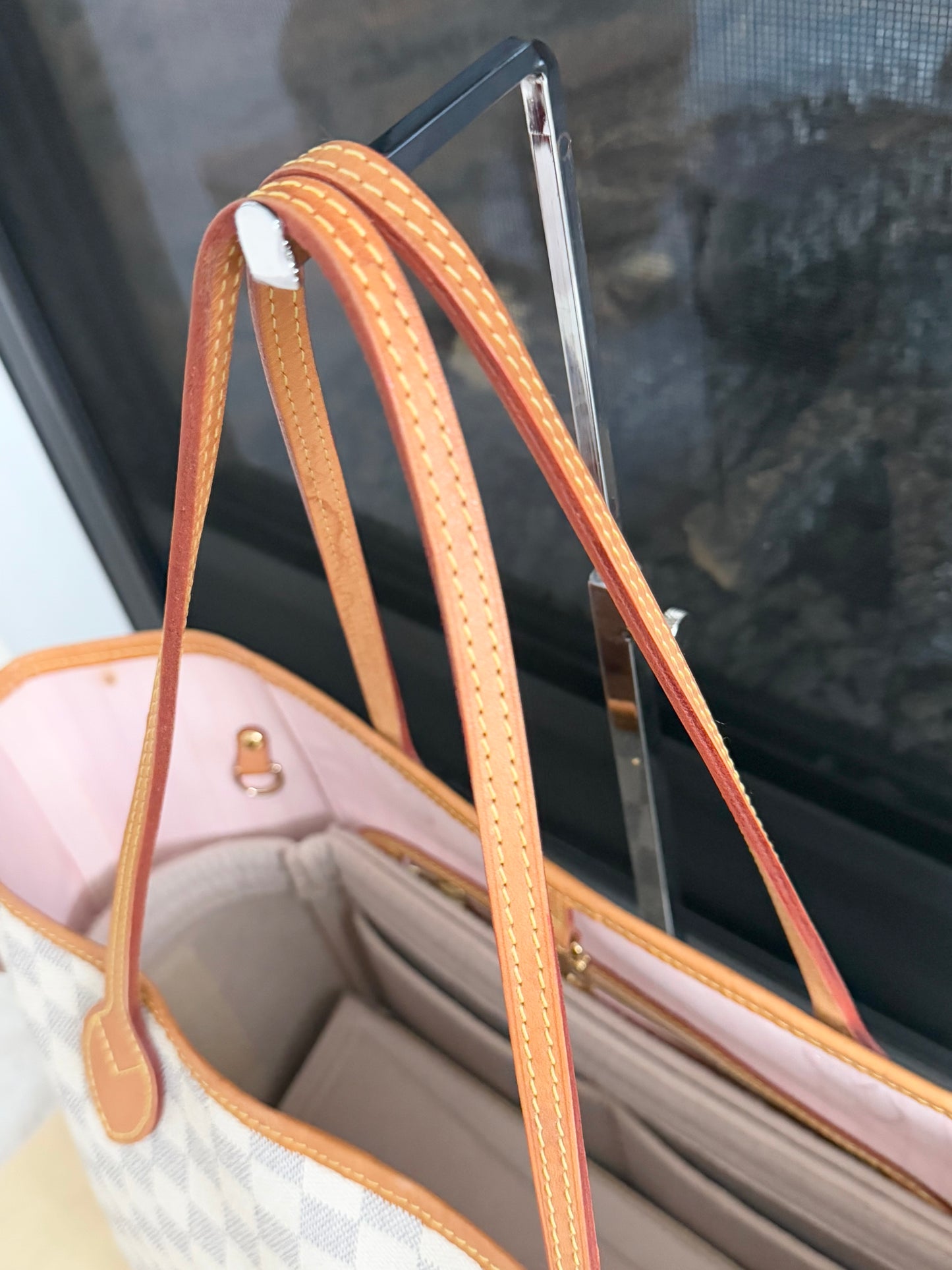 Neverfull MM Azur in Rose Ballerine with Dustbag -Year: 2018