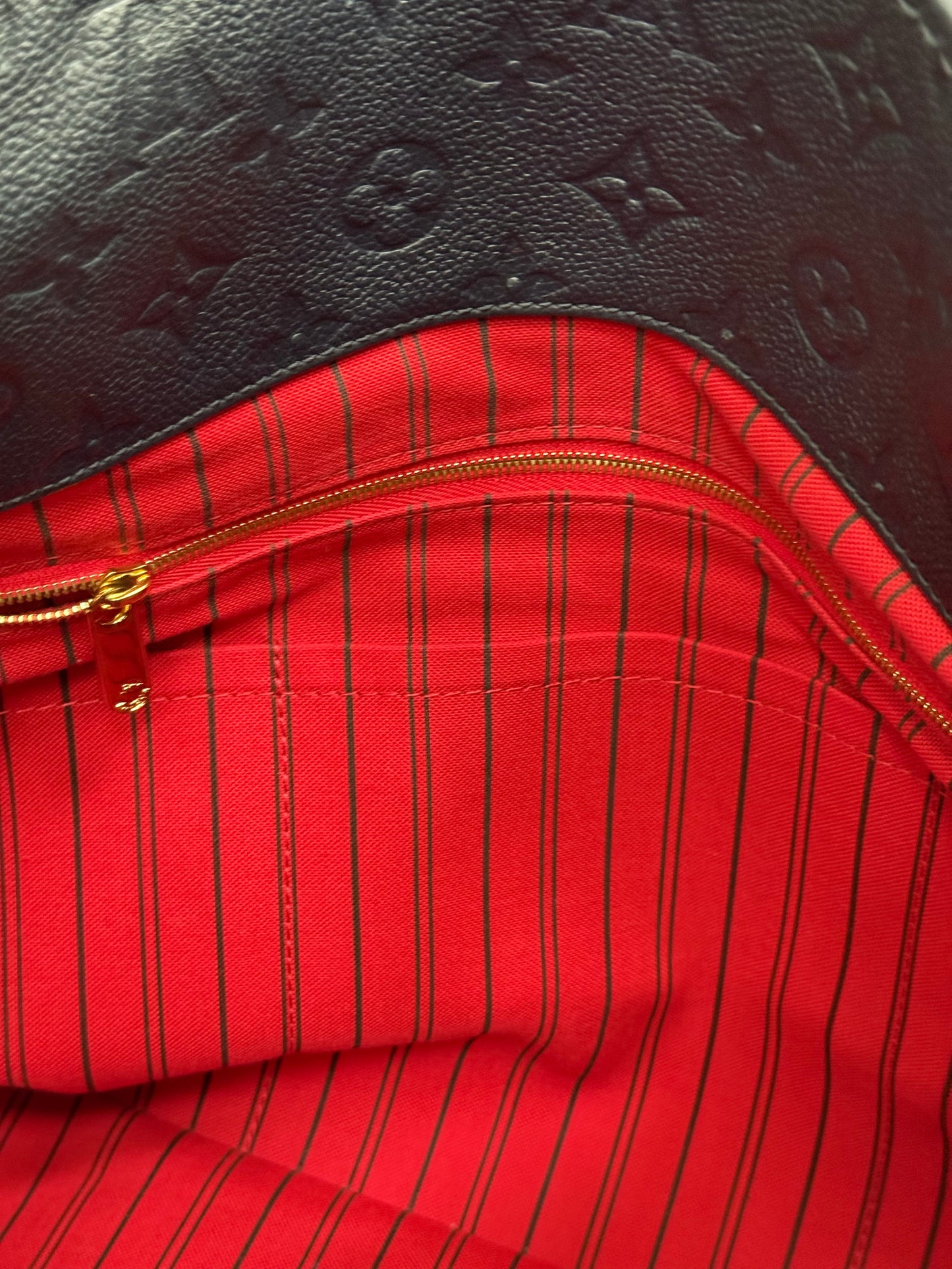 Artsy MM Empriente in Navy Blue with Dustbag- 📅 Year: 2020