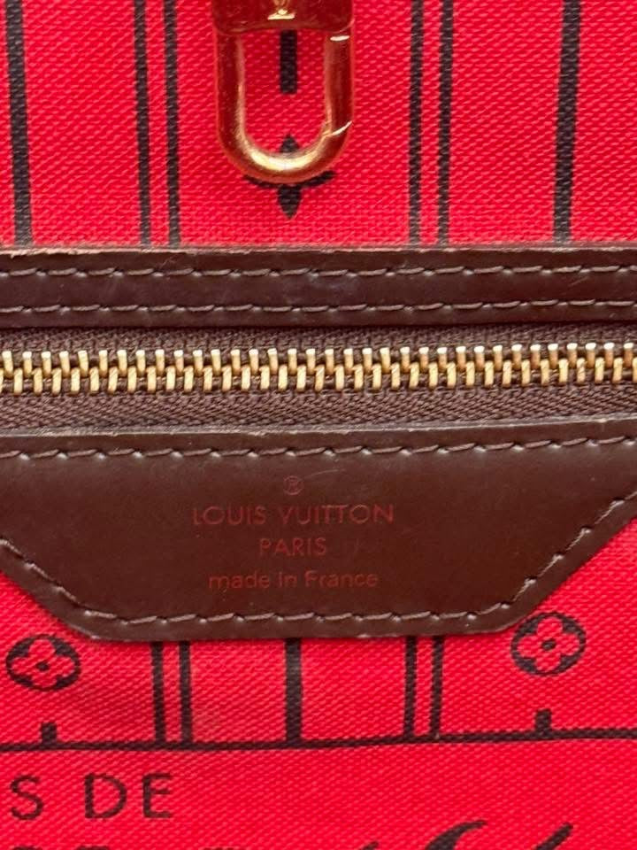 Neverfull GM in DE with Insert Organizer and Dustbag 🌺 📅 Year: 2009