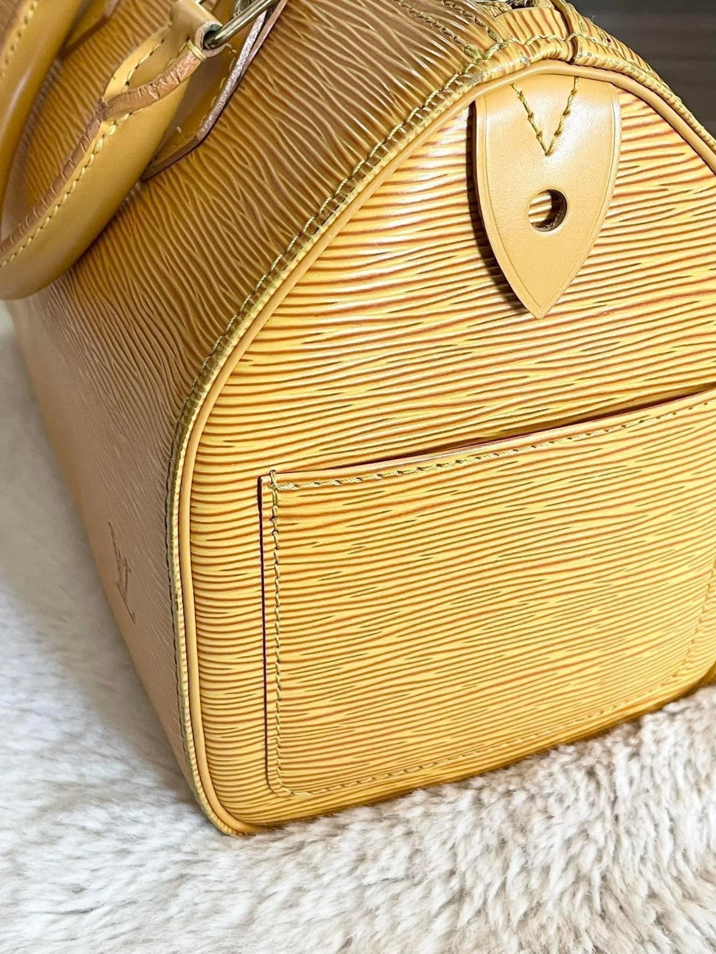 Epi Speedy 25 in Tassel Yellow -Year: 1994
