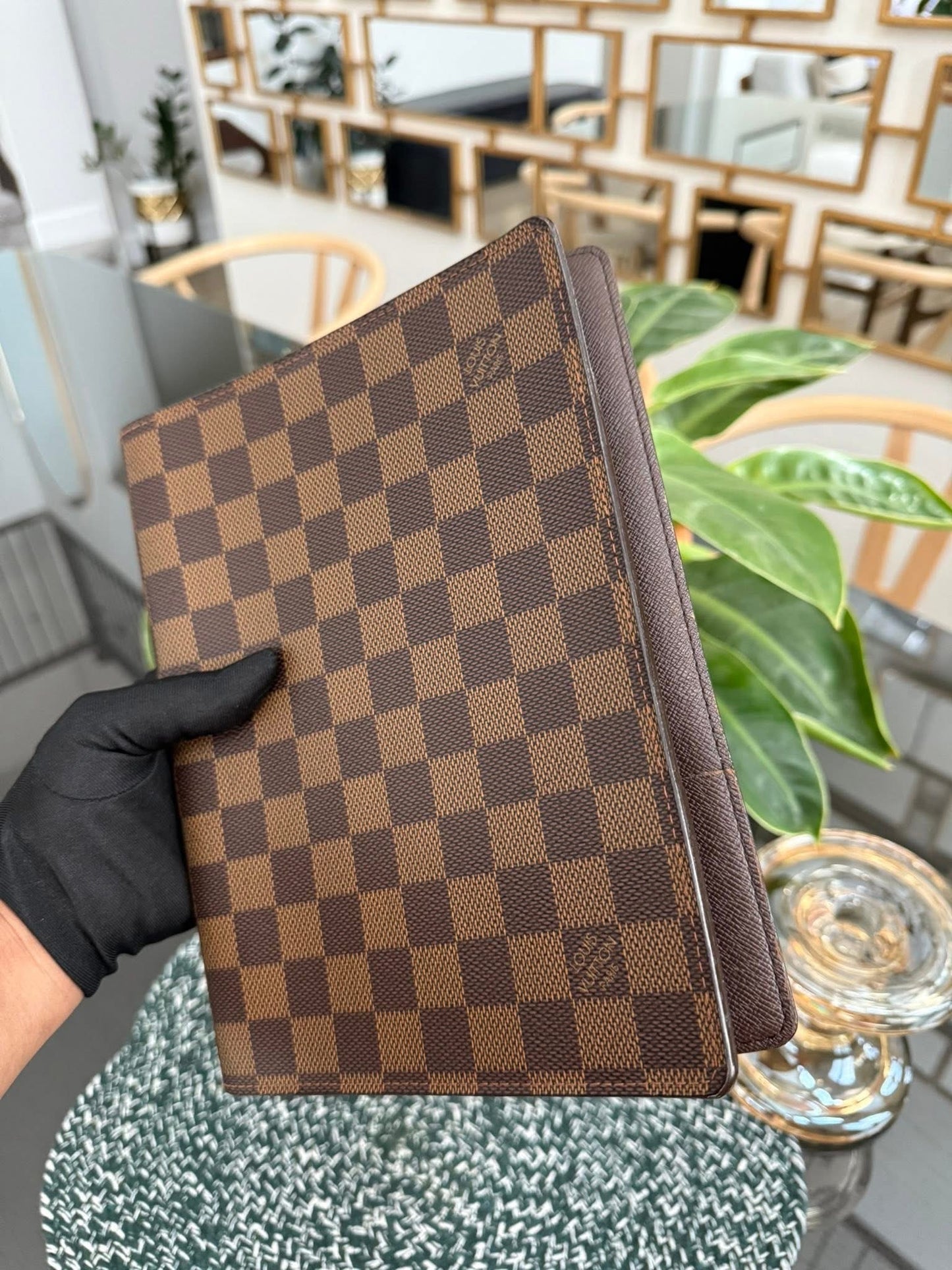 Damier Ebene Desk Agenda Cover 
🗓️ Year: 2005