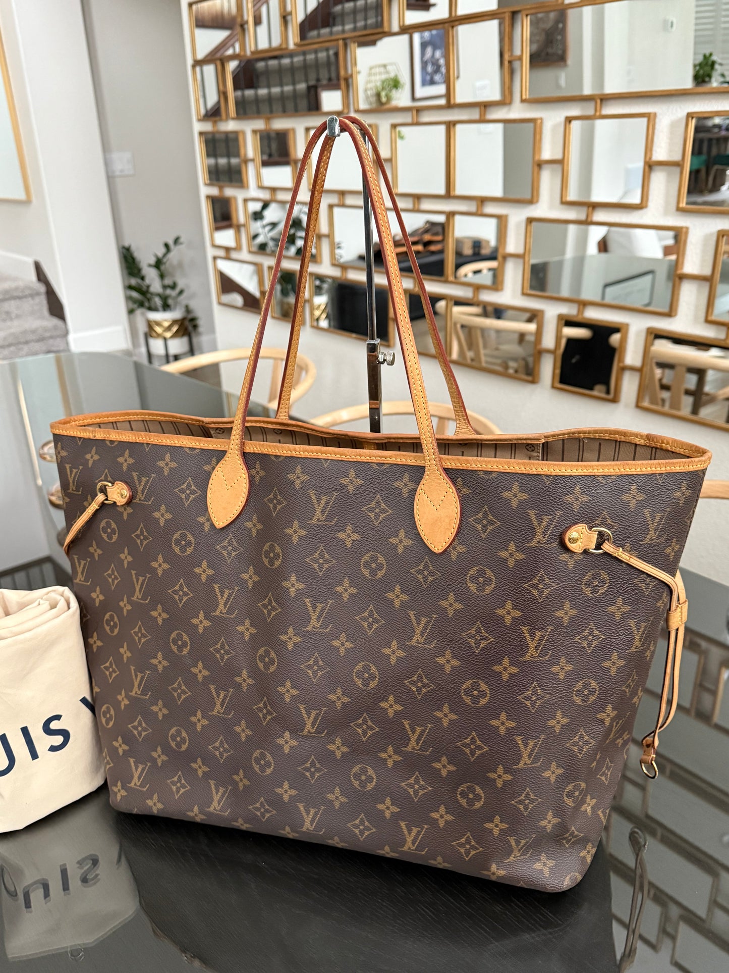 Neverfull GM with Dustbag -🗓️ Year: 2008
