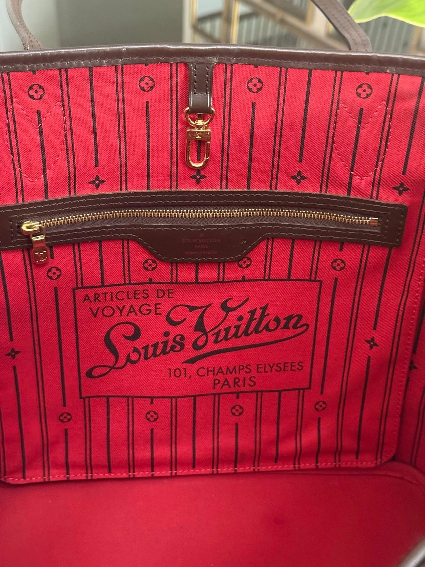 Neverfull MM in DE with Pouch comes with Dustbag and Non branded Twilly 🌺 📅 Year: 2015