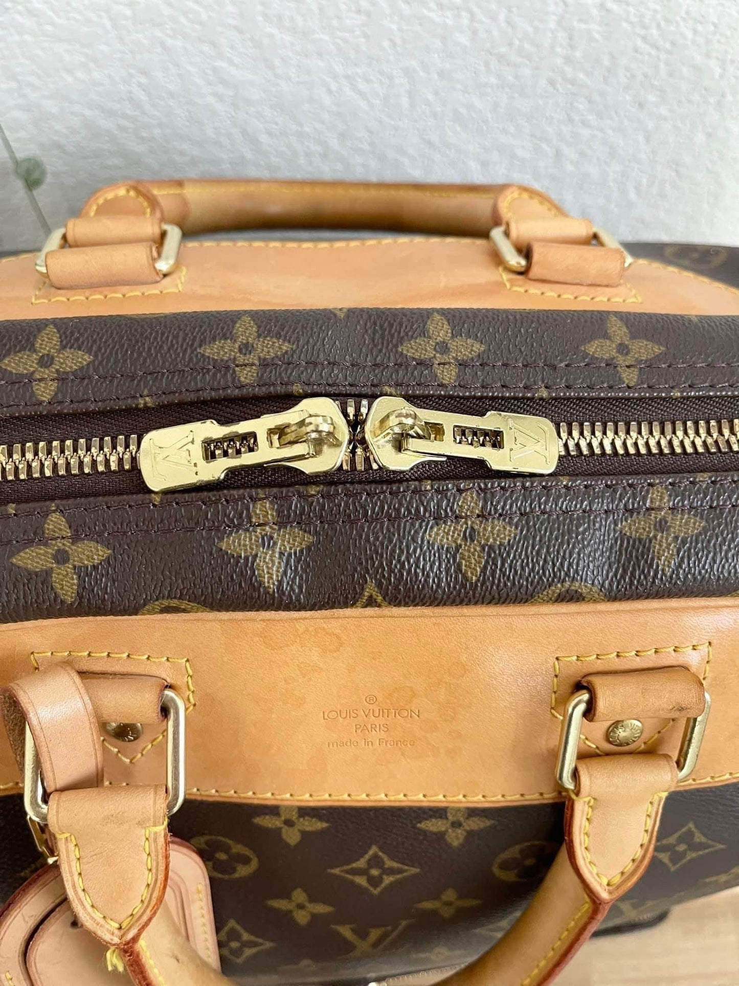 Evasion MM in Monogram - 📅 Year: 1999